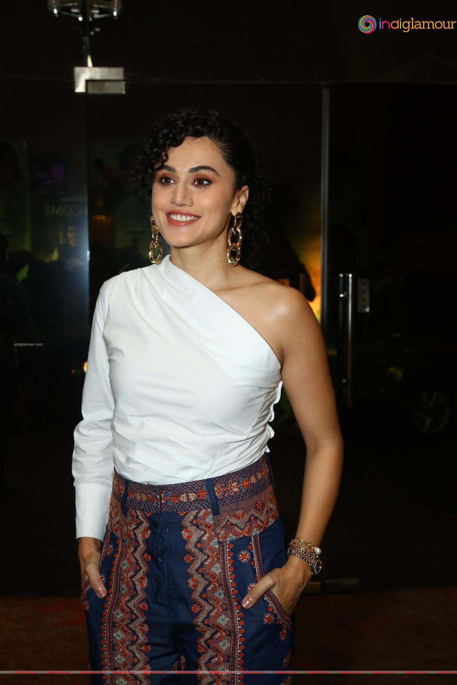 Taapsee Pannu Actress hd photo