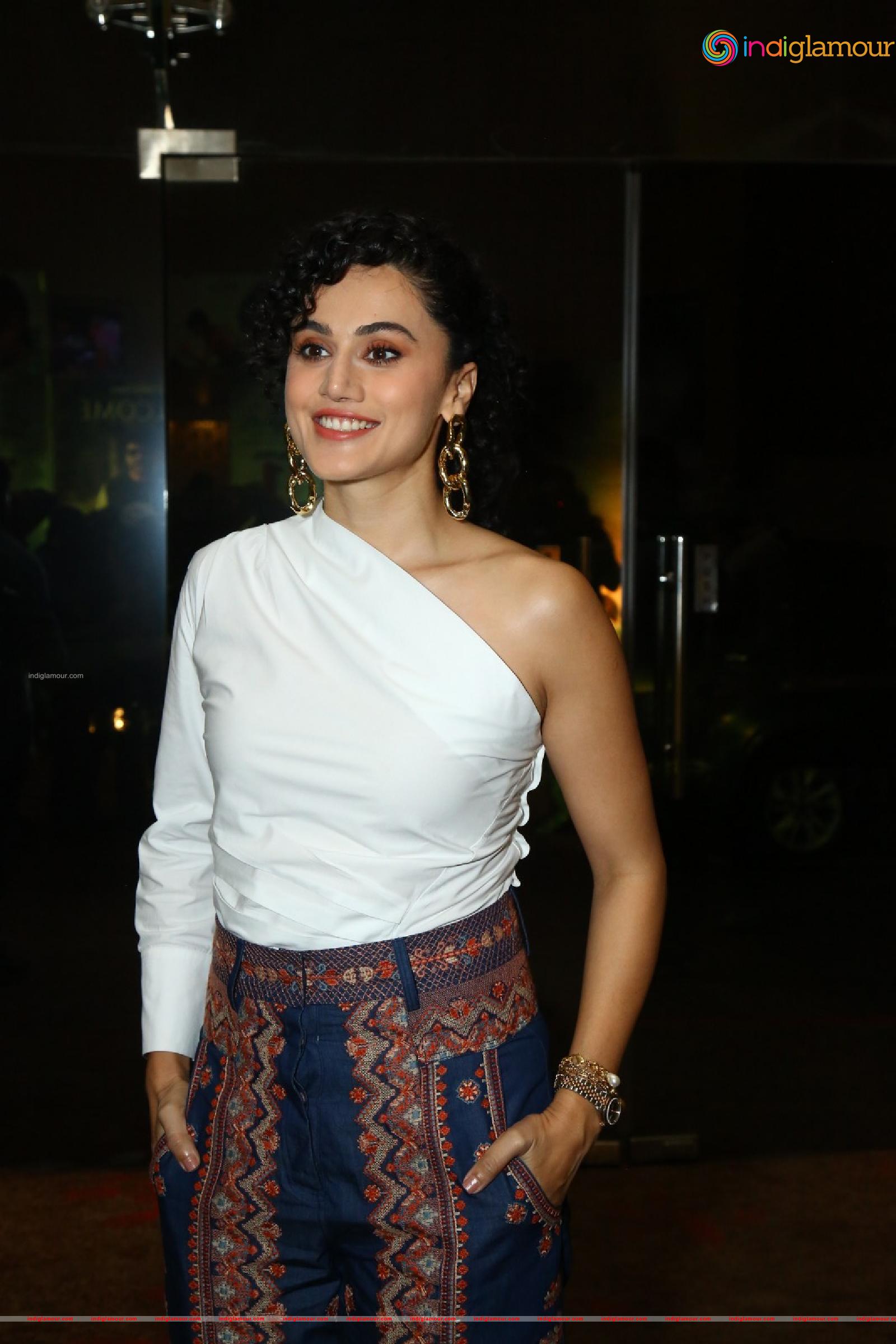 Taapsee Pannu Actress hd photo