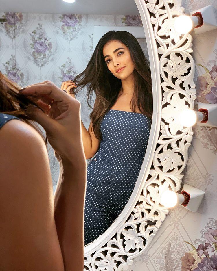 Pooja Hegde Actress hd photo