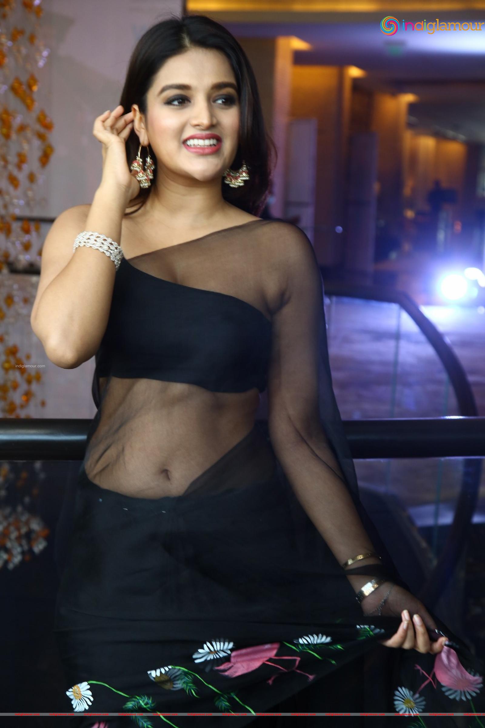 Nidhhi Agerwal Actress hd photo