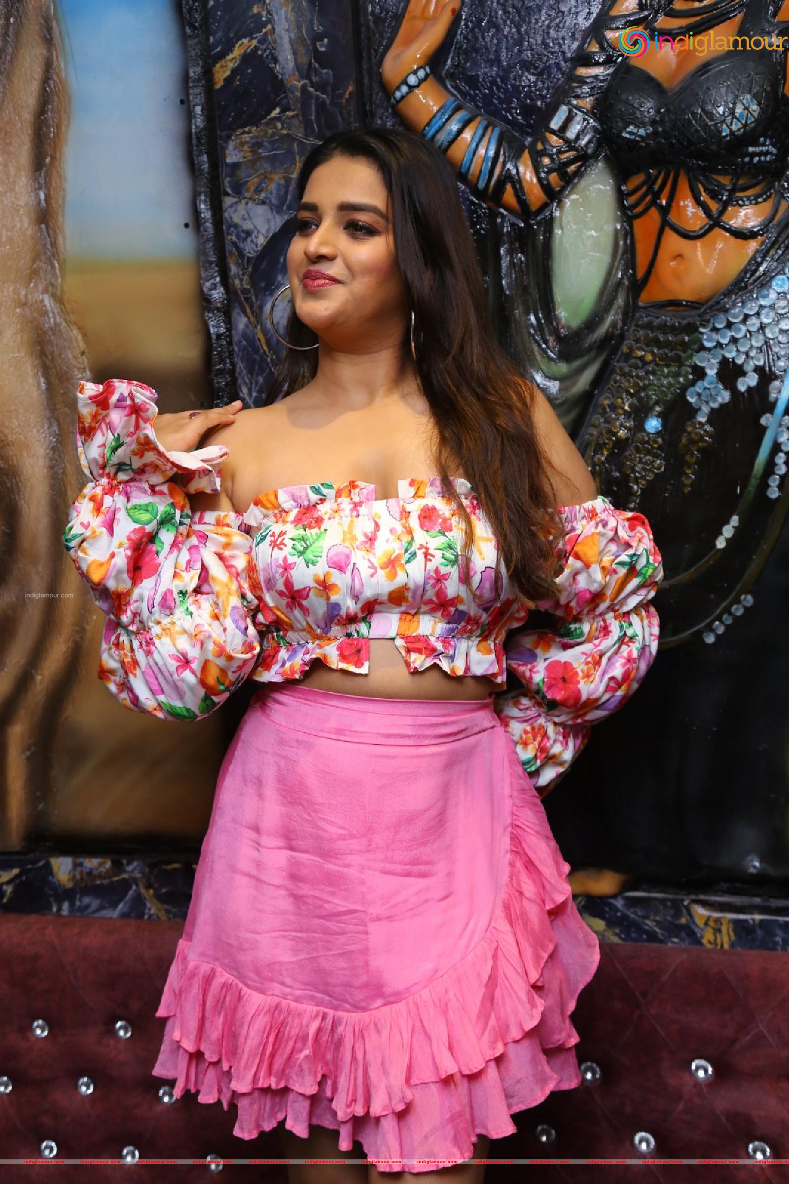 Nidhi Agarwal Actress hd photo