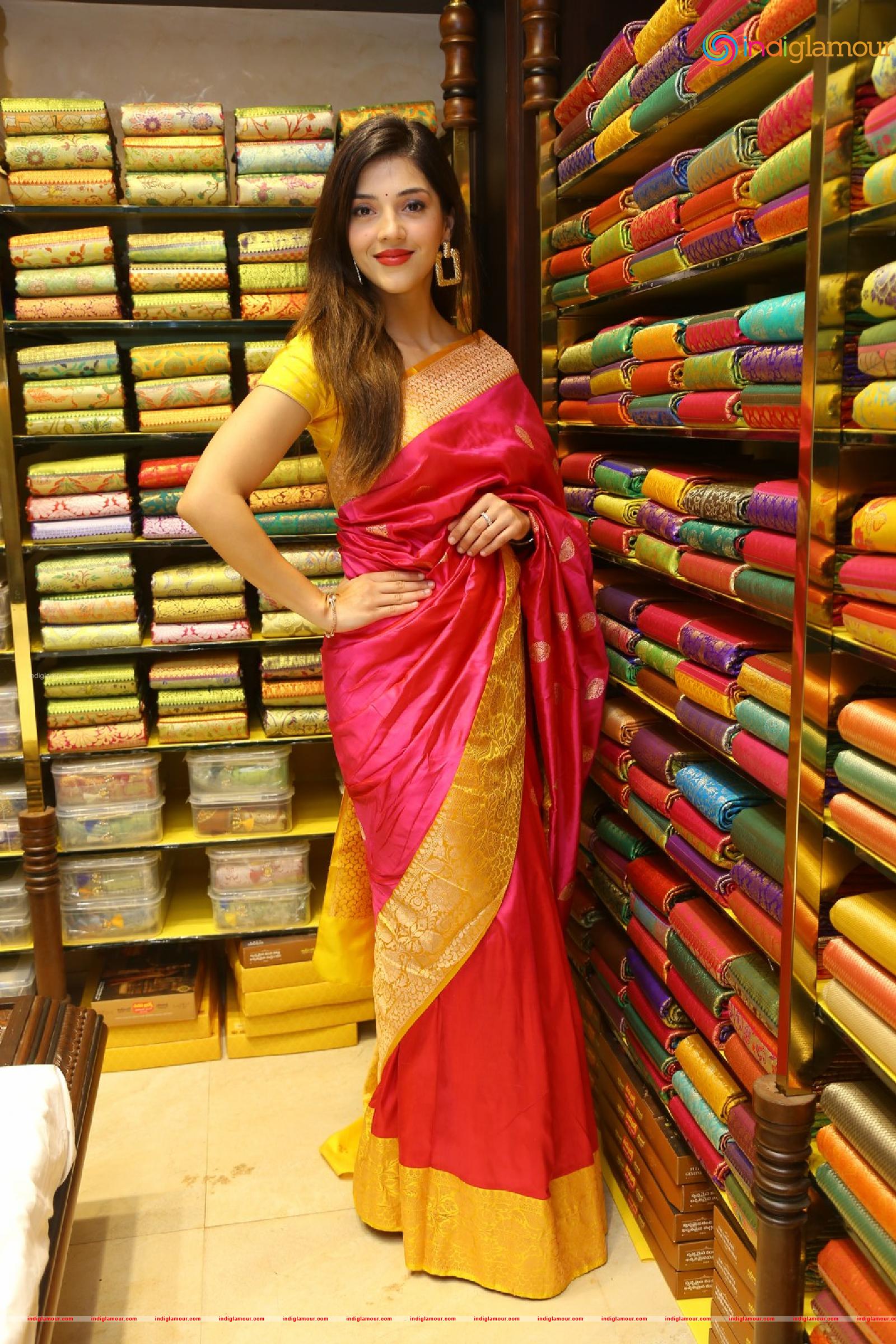 Mehreen Pirzada Actress hd photo