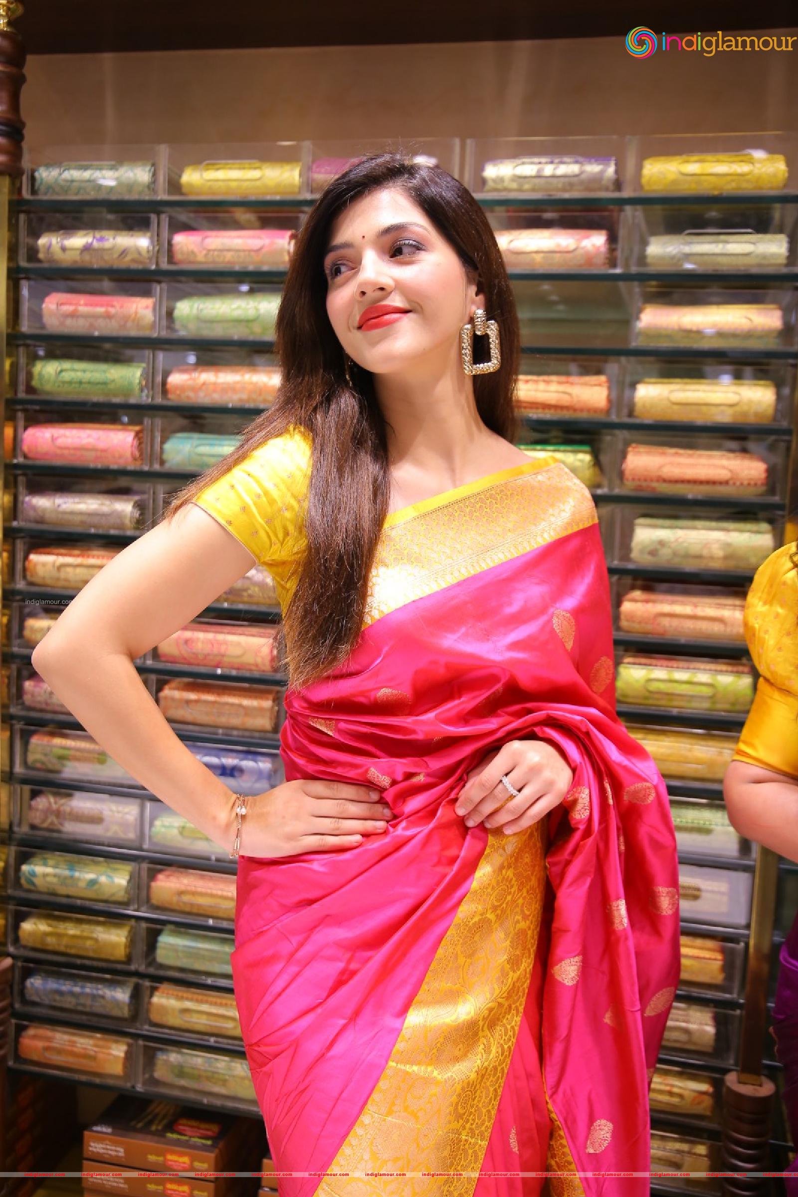 Mehreen Pirzada Actress hd photo