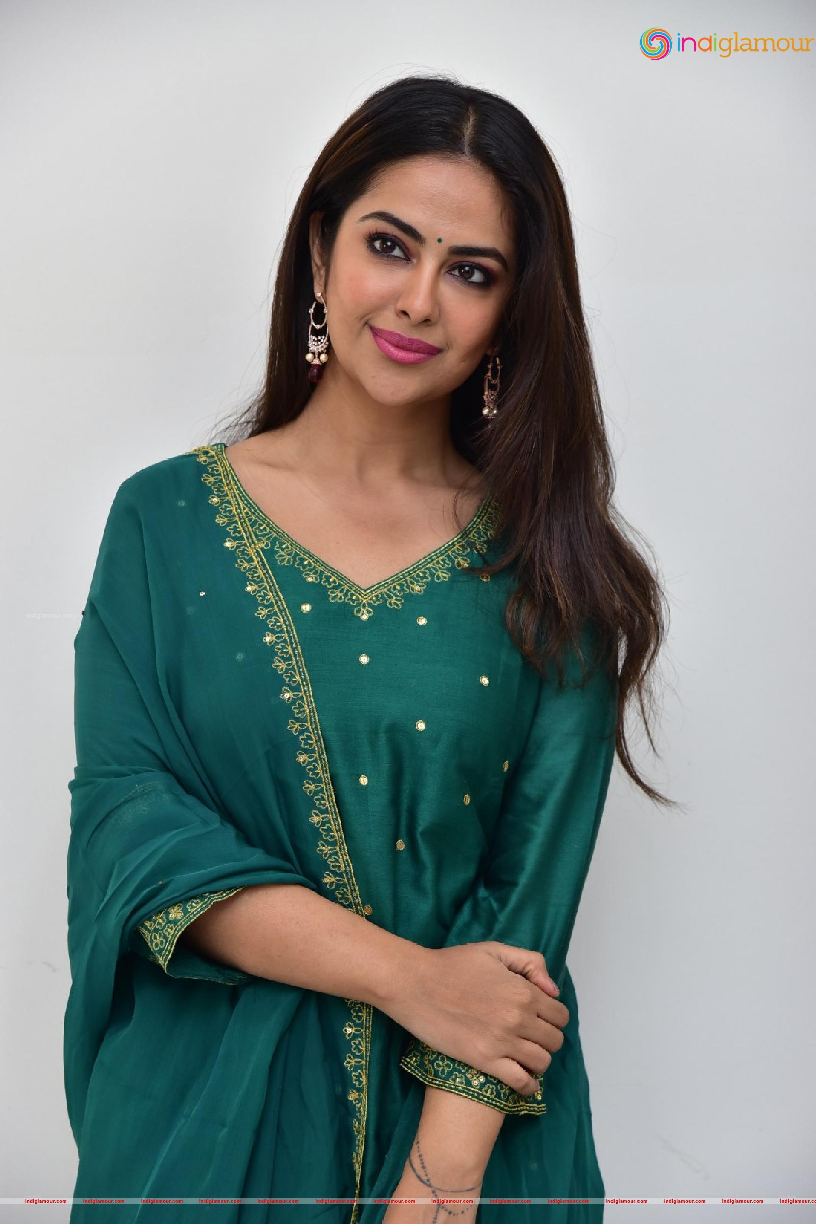 Avika Gor Actress hd photo