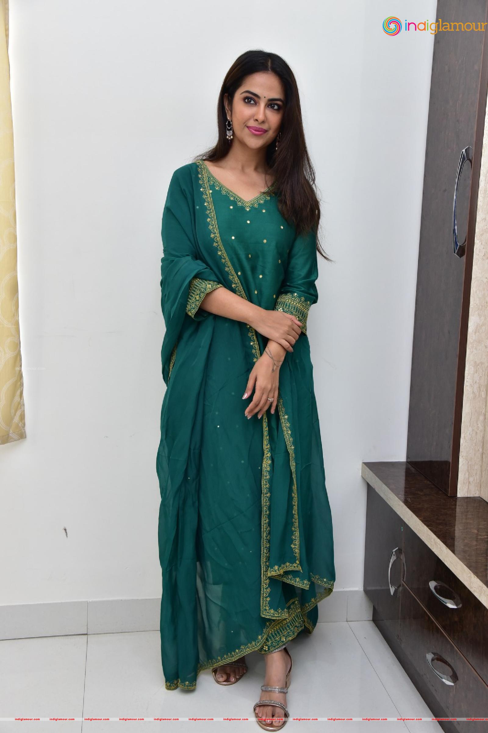 Avika Gor Actress hd photo