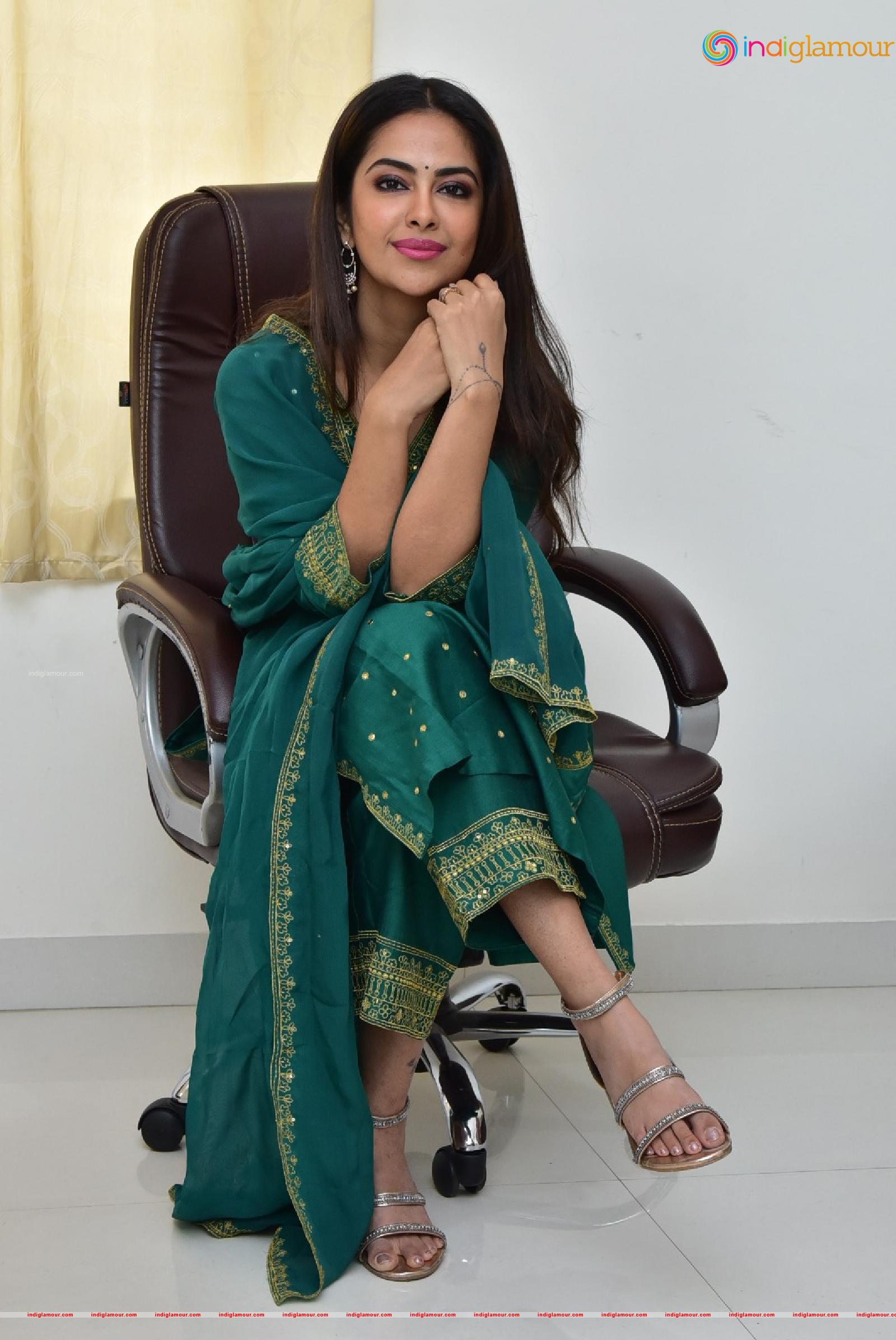 Avika Gor Actress hd photo