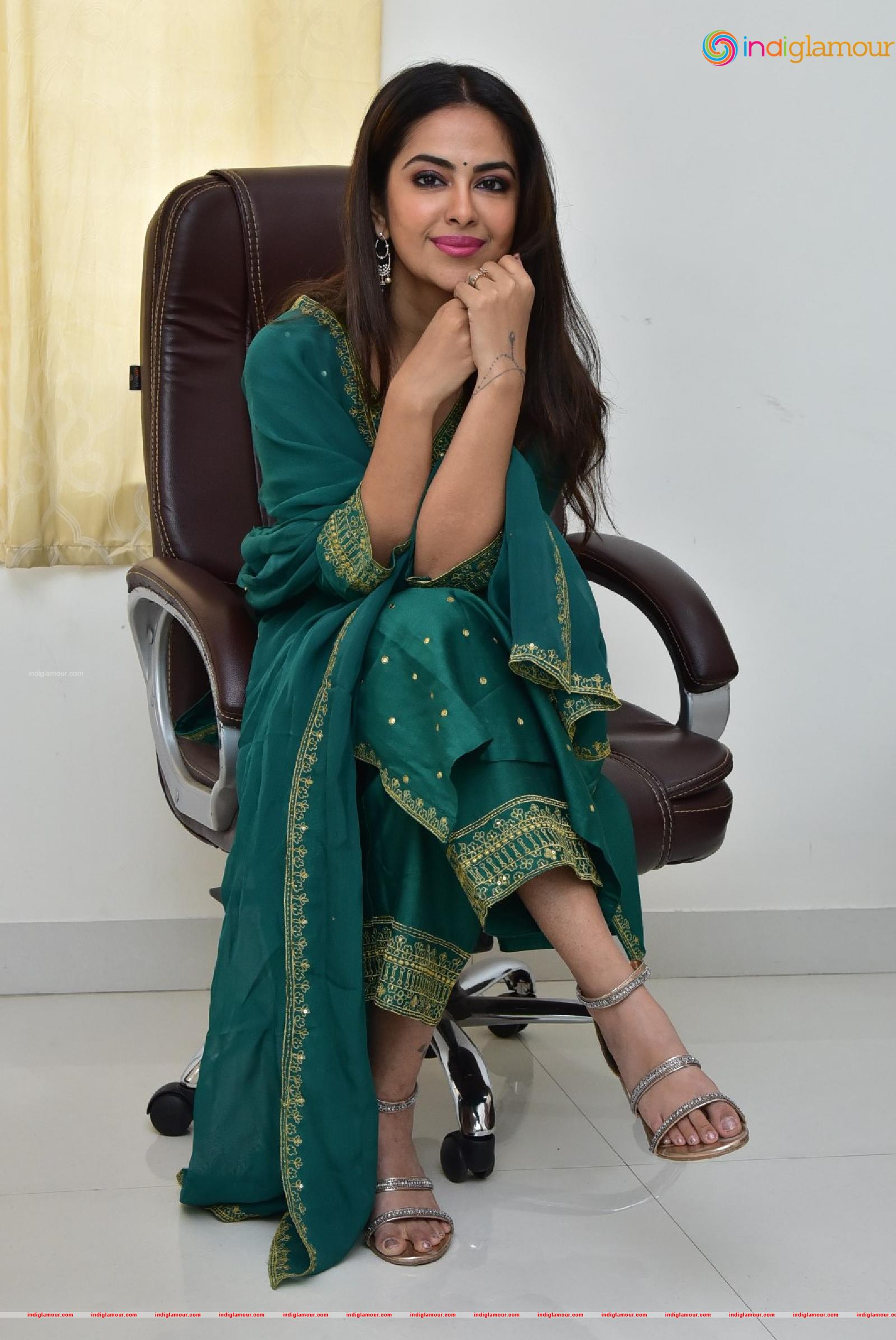 Avika Gor Actress hd photo