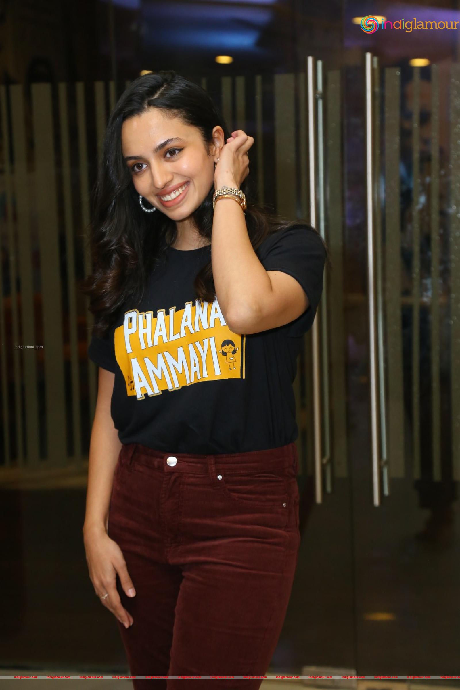Malavika Nair Actress hd photo