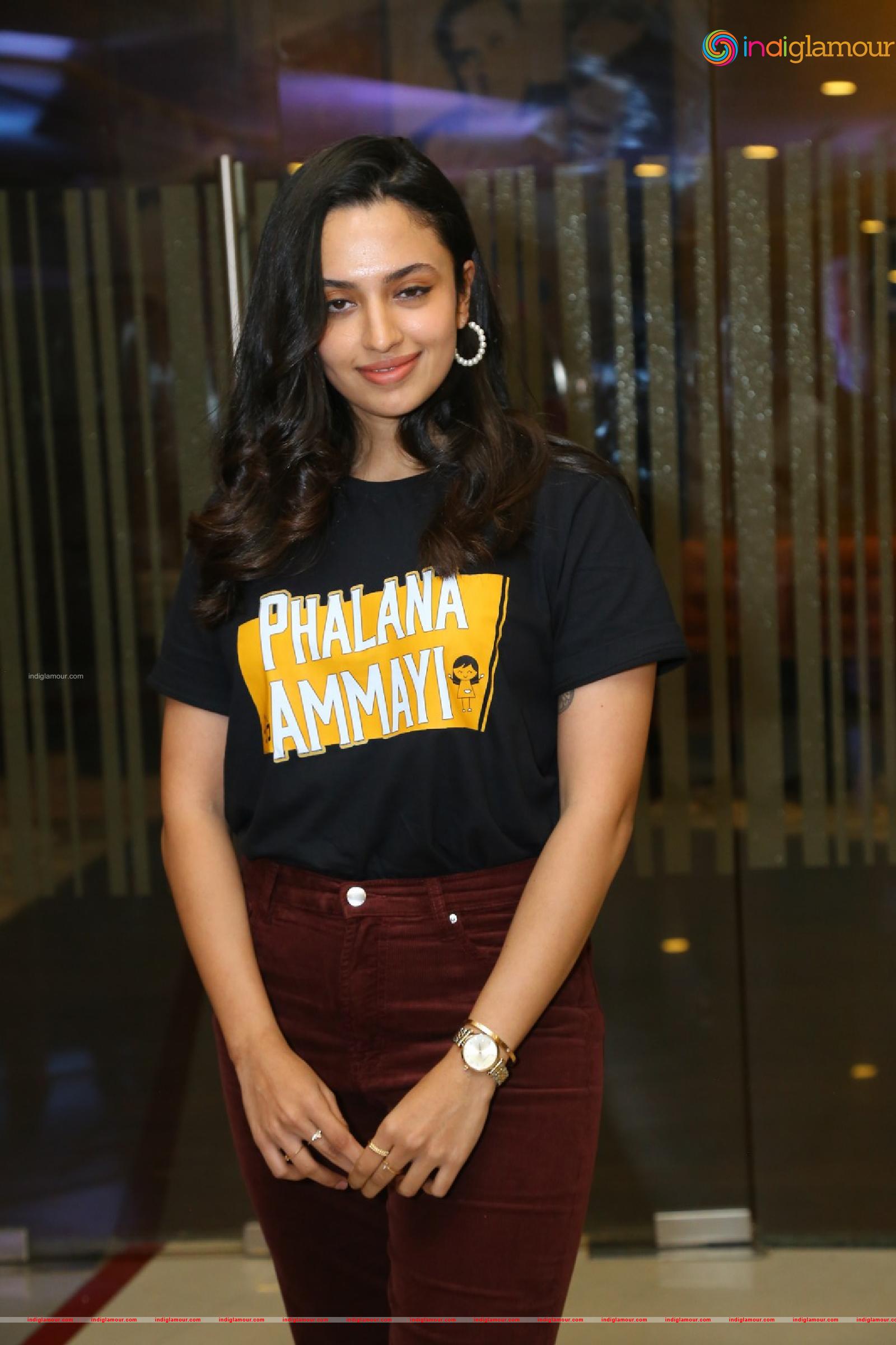 Malavika Nair Actress hd photo