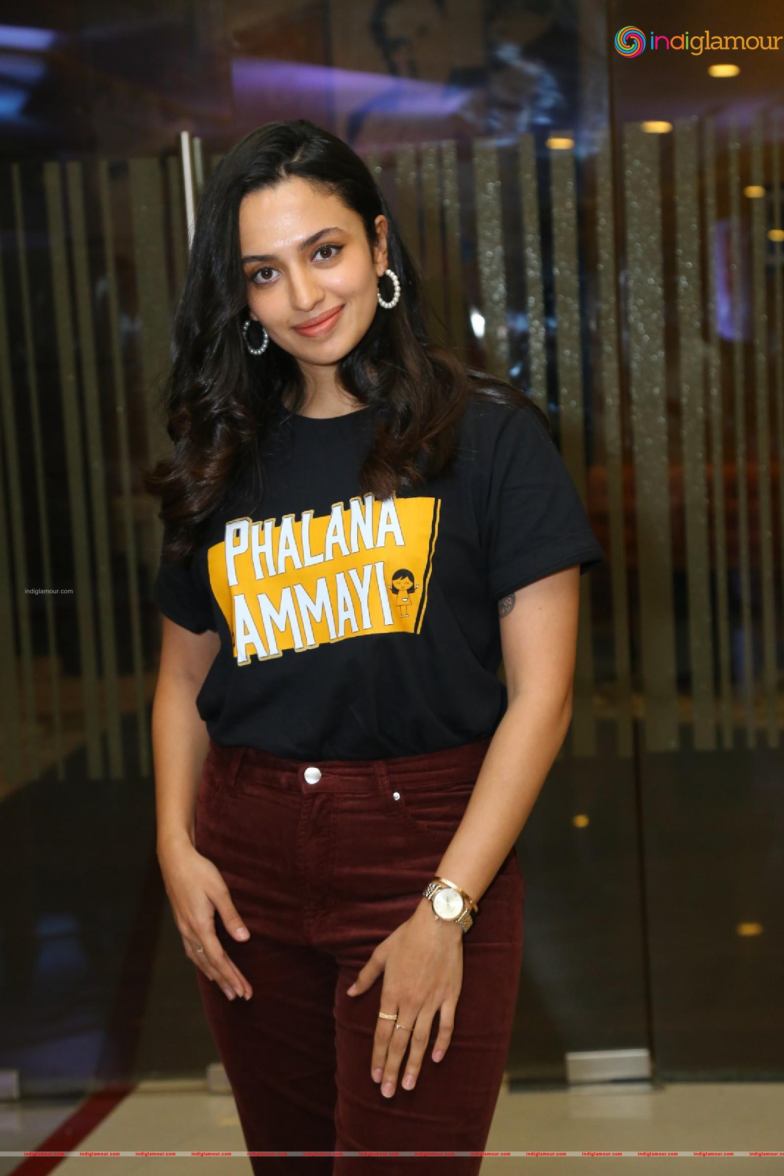 Malavika Nair Actress hd photo