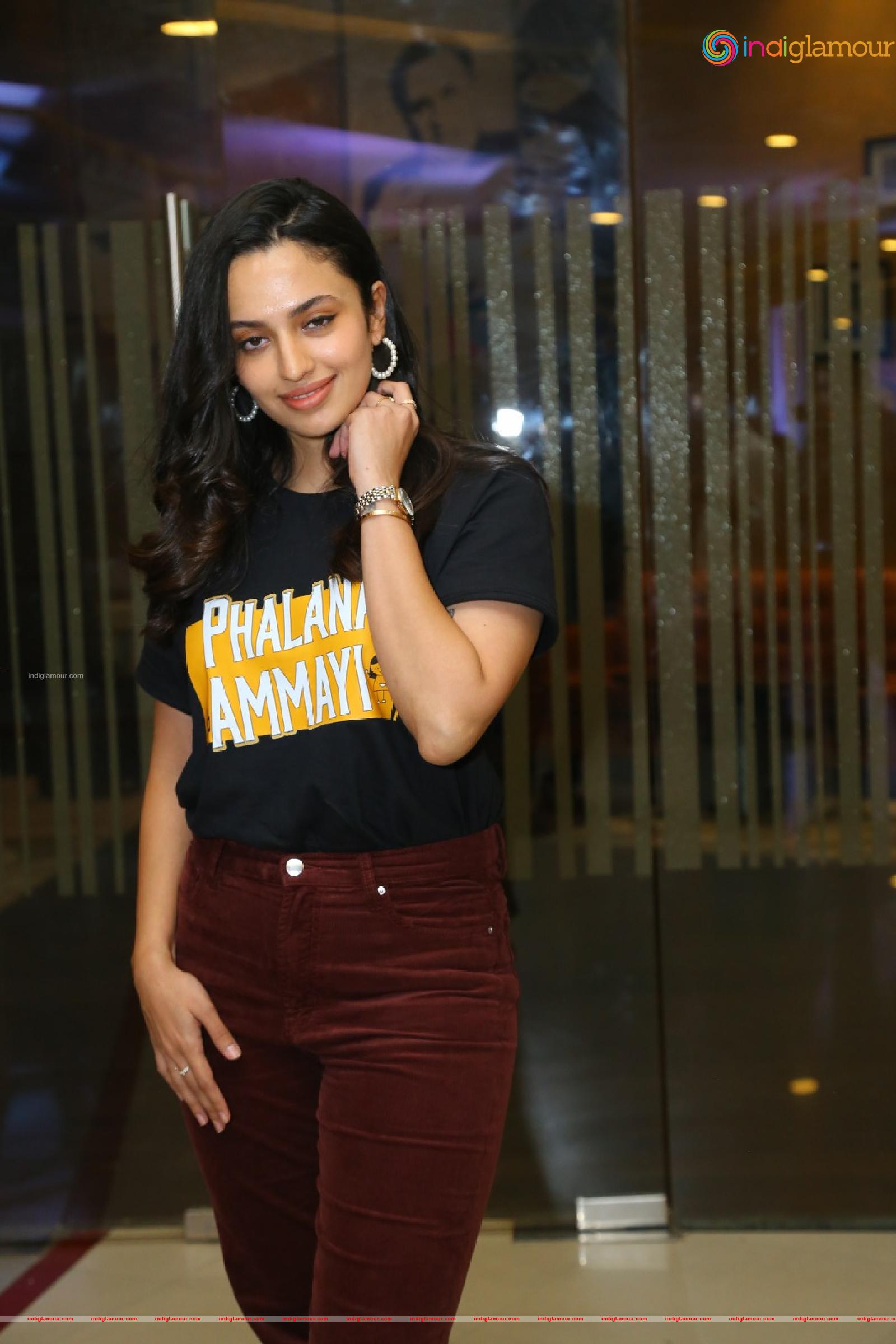 Malavika Nair Actress hd photo