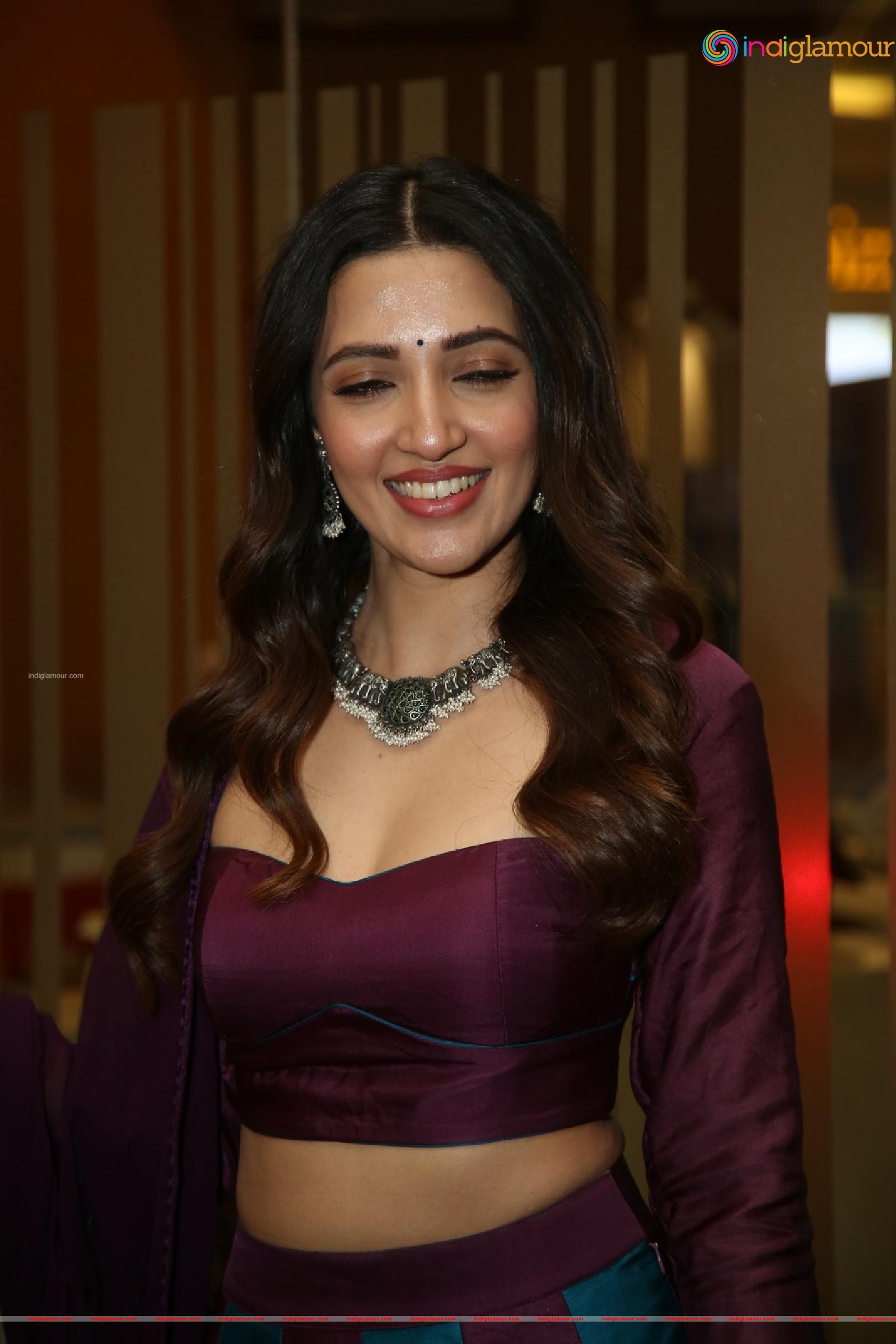 Neha Shetty Actress hd photo