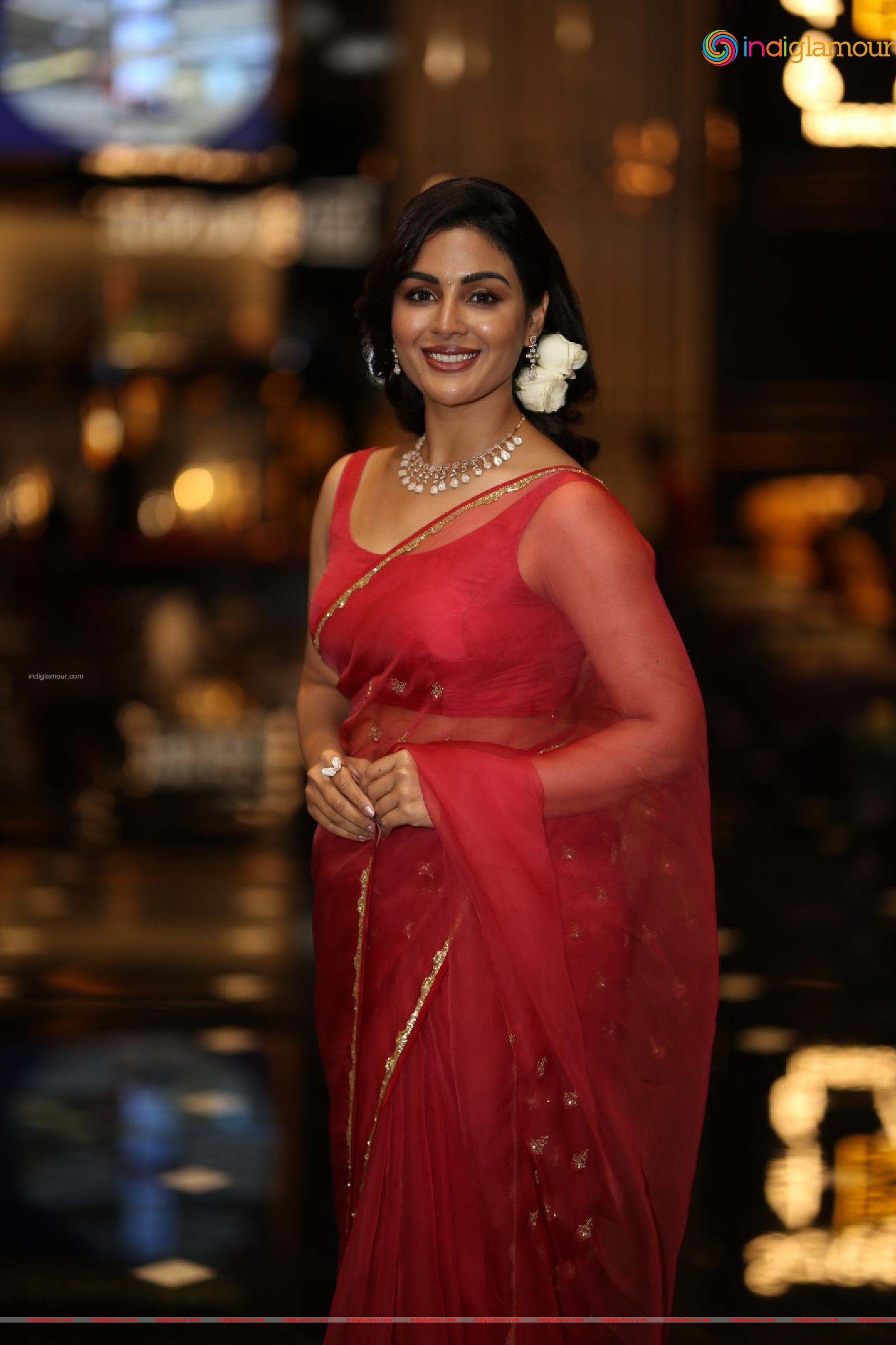 Samyuktha Menon Actress hd photo