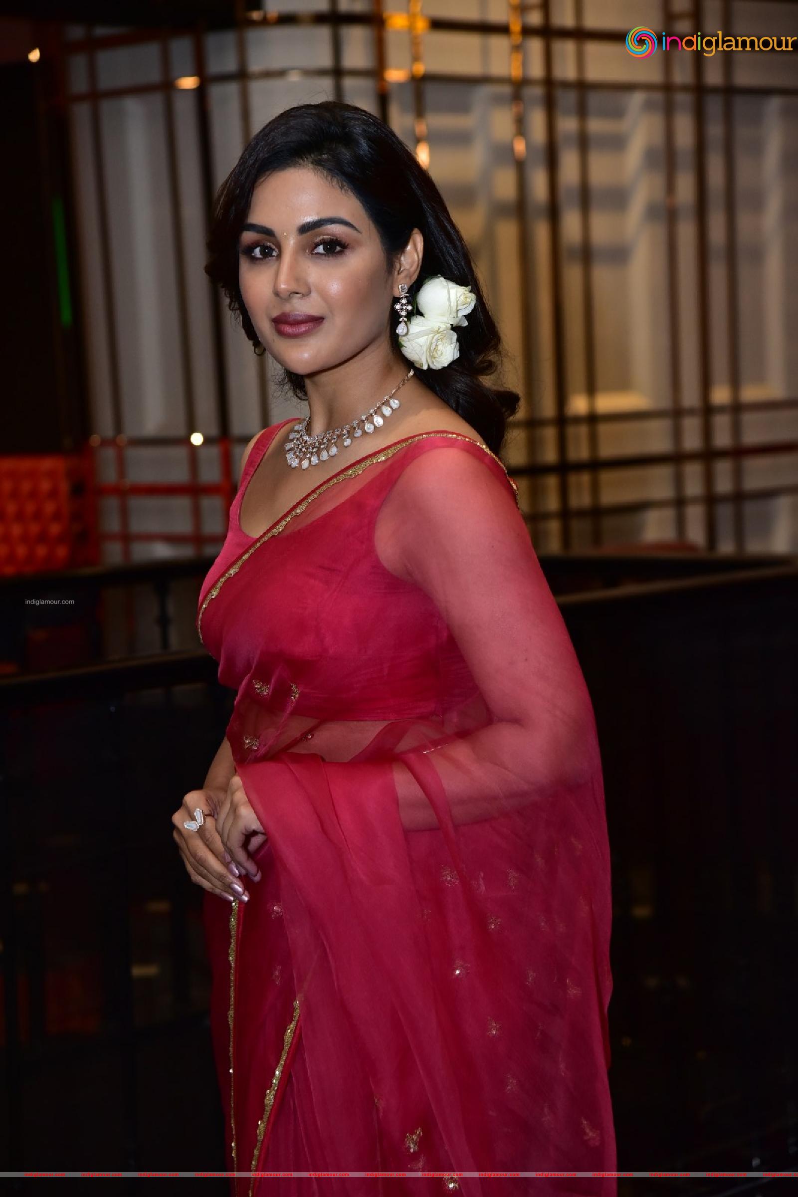 Samyuktha Menon Actress hd photo