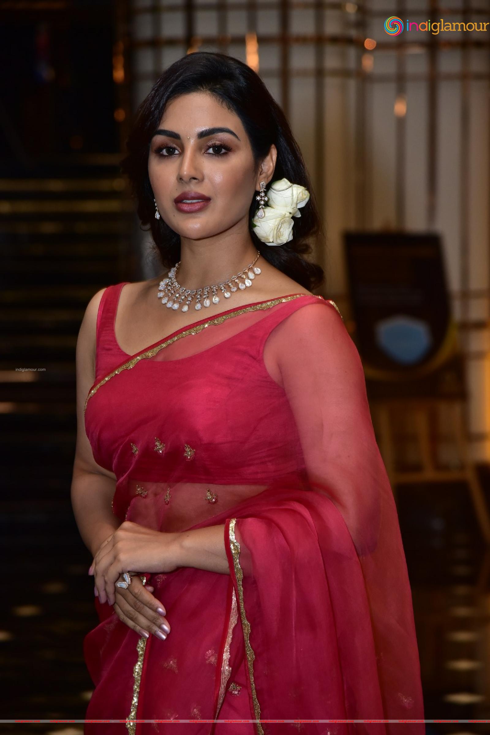 Samyuktha Menon Actress hd photo