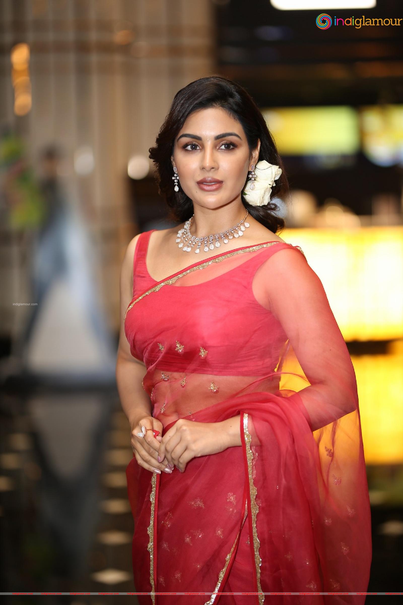 Samyuktha Menon Actress hd photo