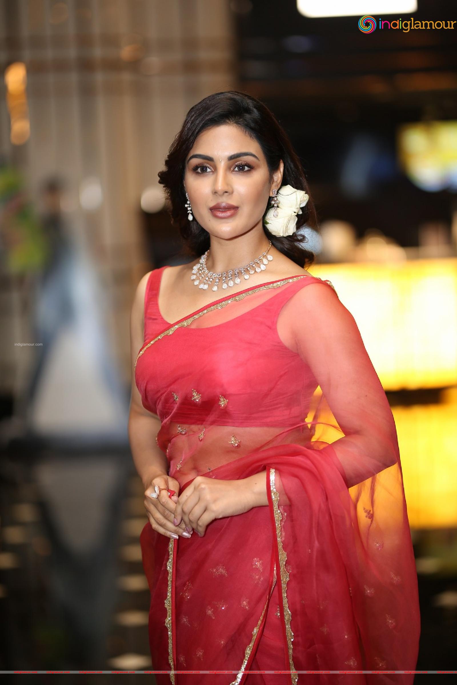 Samyuktha Menon Actress hd photo