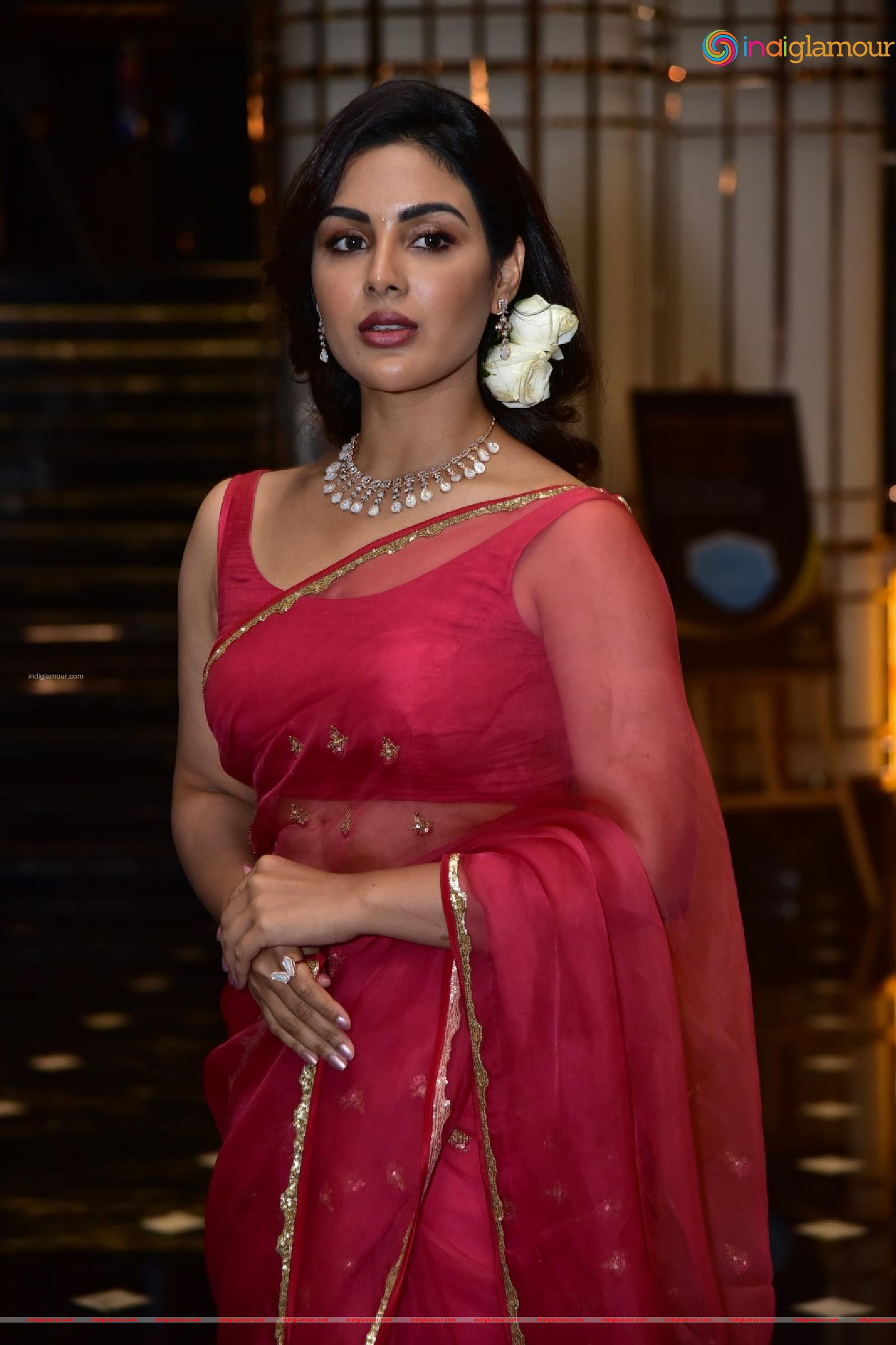 Samyuktha Menon Actress hd photo