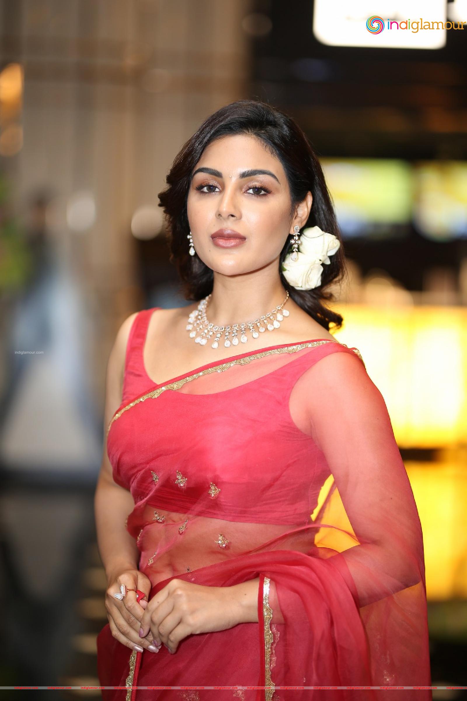 Samyuktha Menon Actress hd photo
