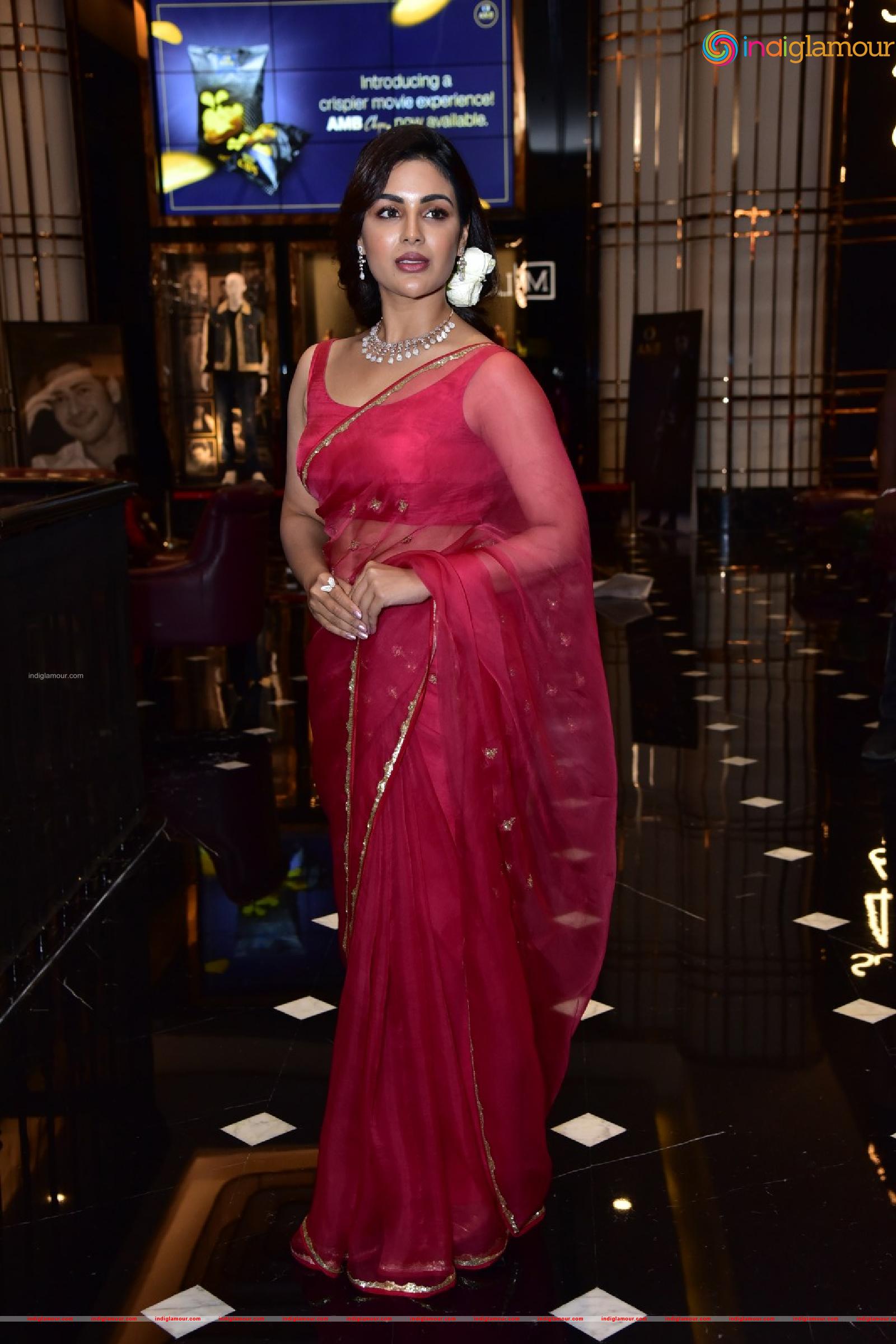 Samyuktha Menon Actress hd photo