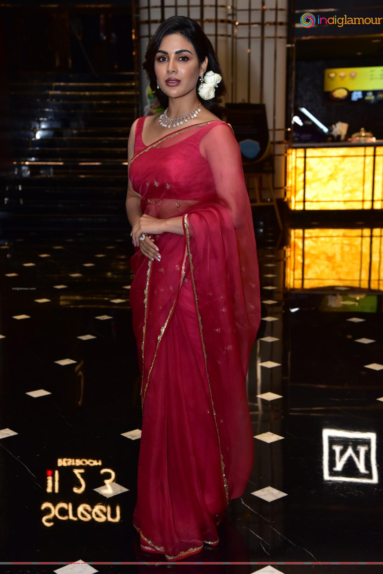 Samyuktha Menon Actress hd photo