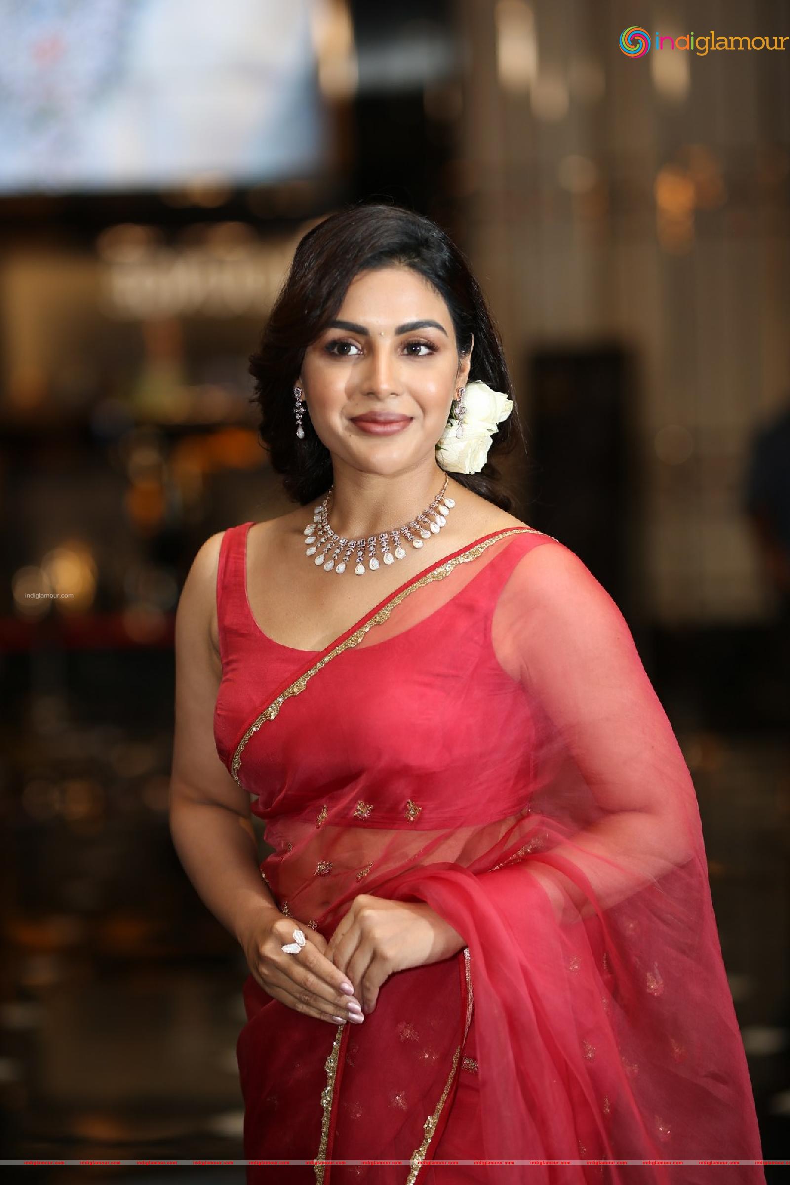 Samyuktha Menon Actress hd photo
