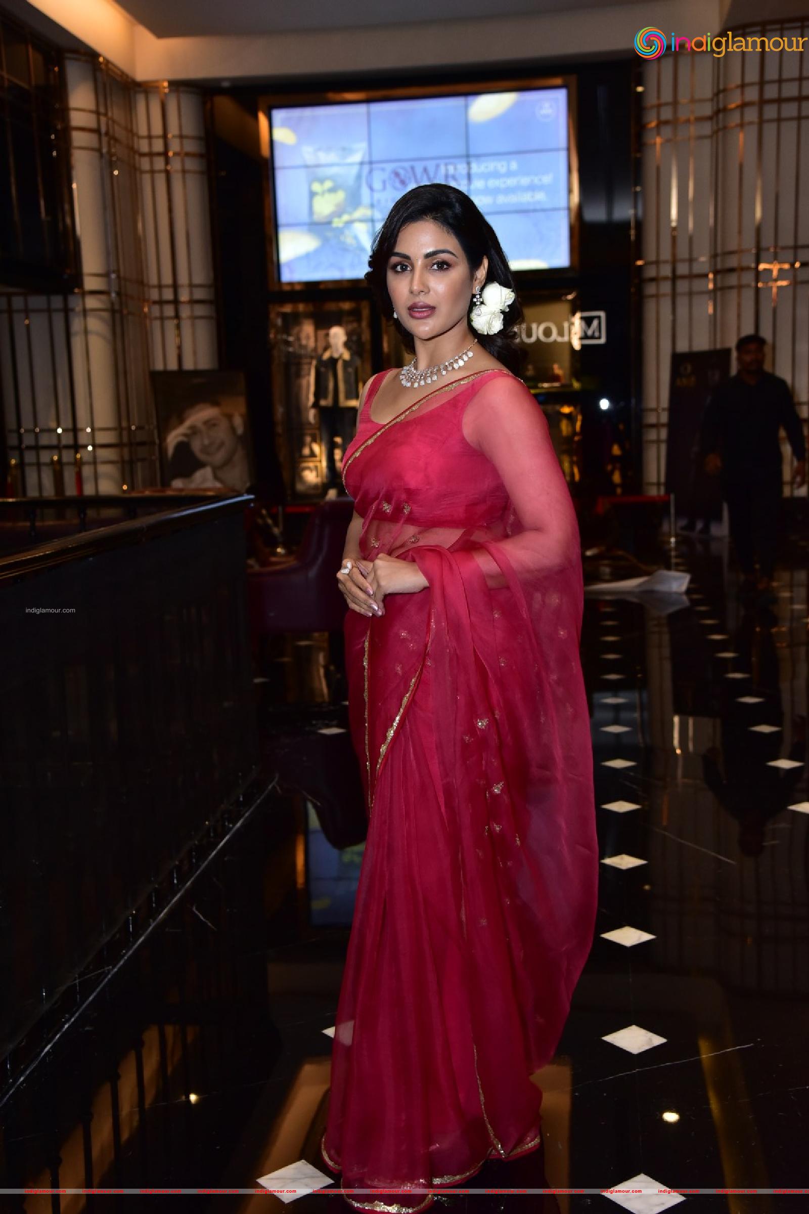 Samyuktha Menon Actress hd photo