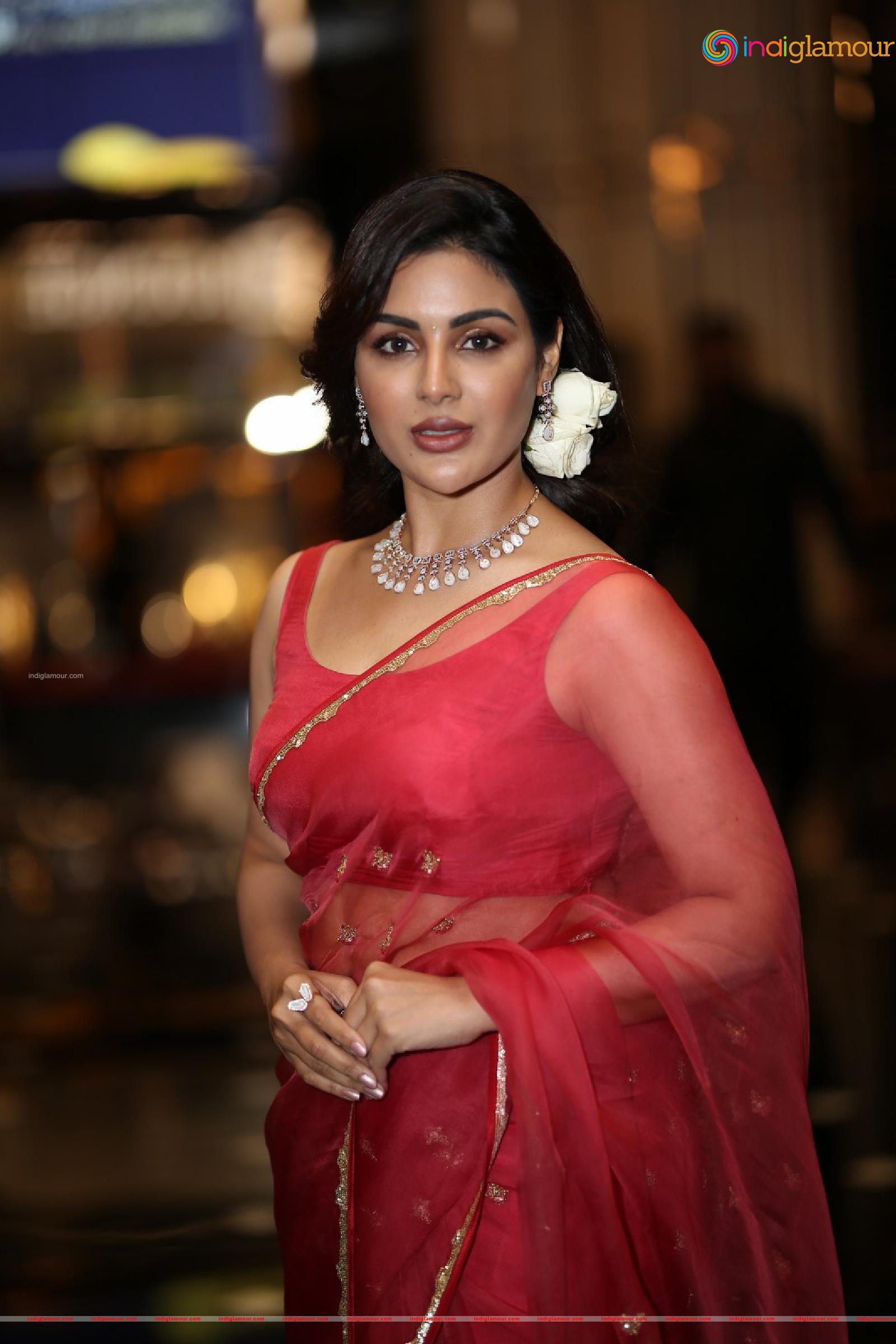 Samyuktha Menon Actress hd photo