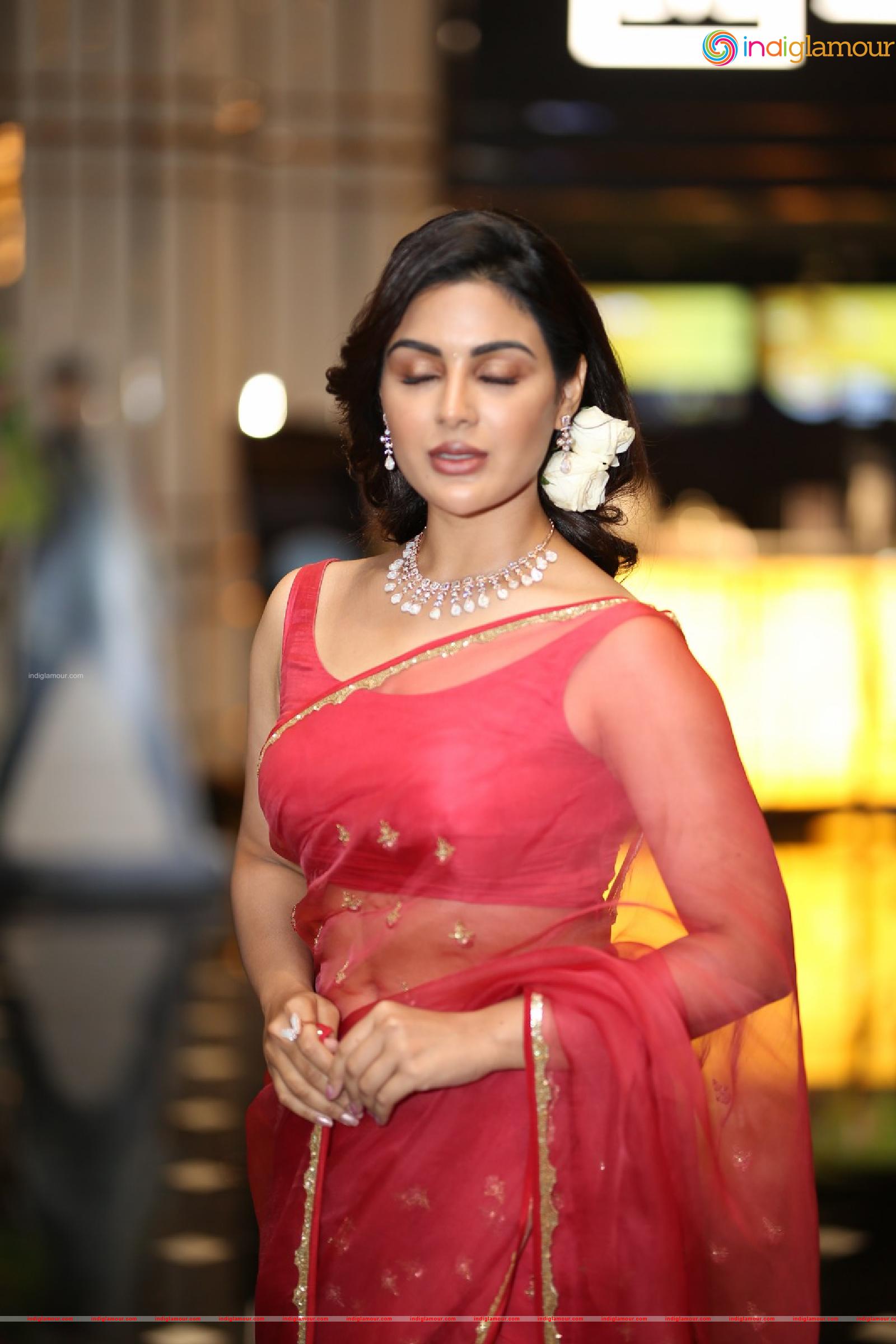 Samyuktha Menon Actress hd photo