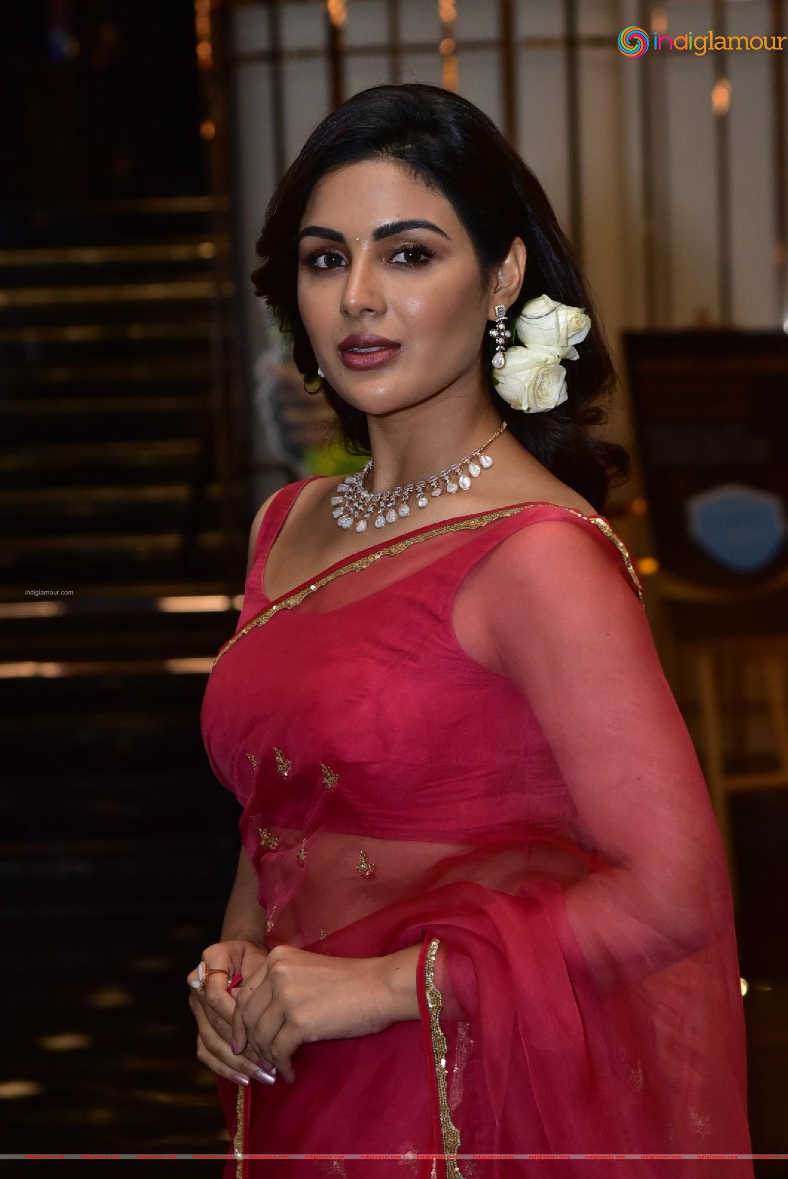 Samyuktha Menon Actress hd photo