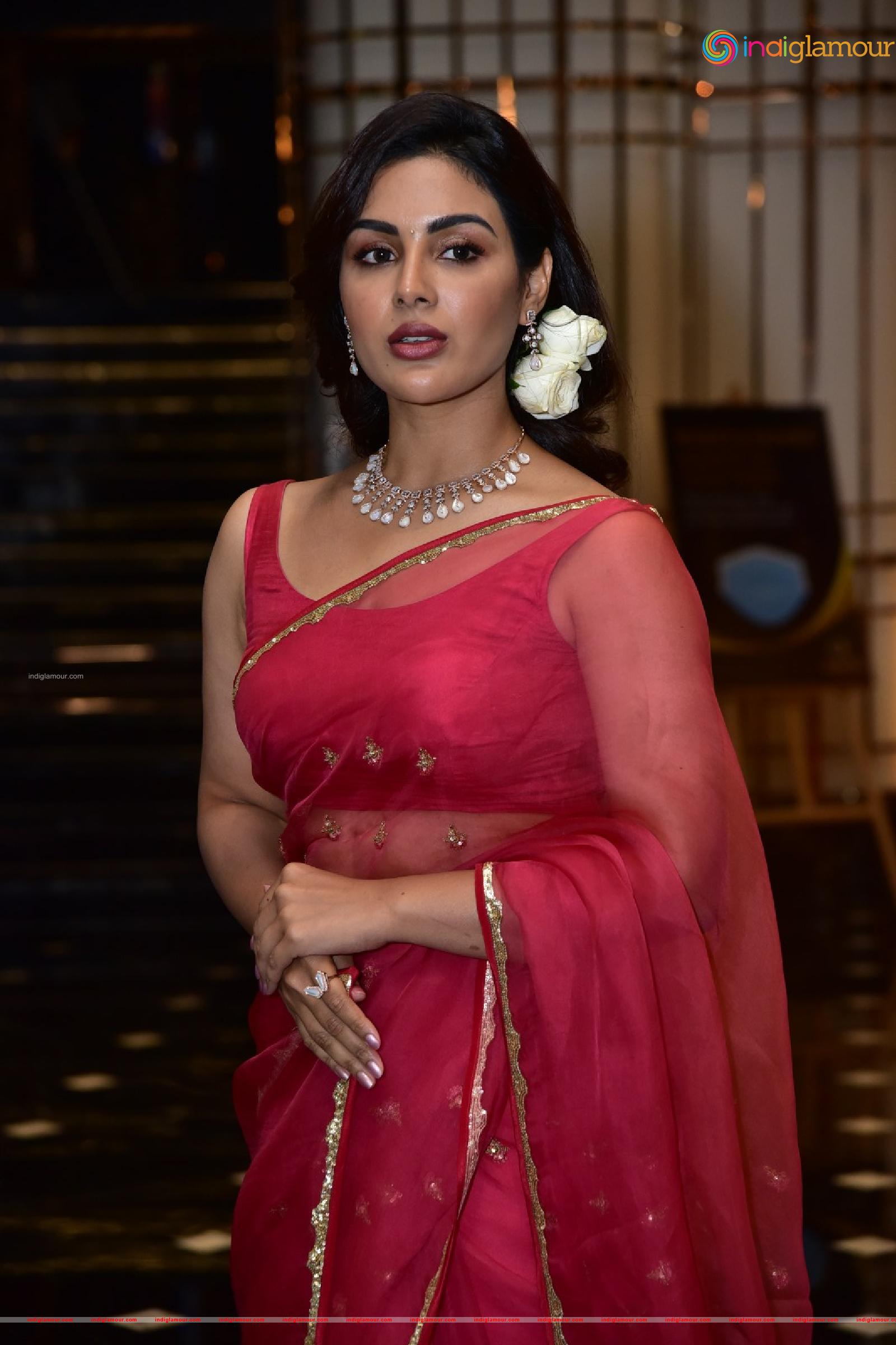 Samyuktha Menon Actress hd photo