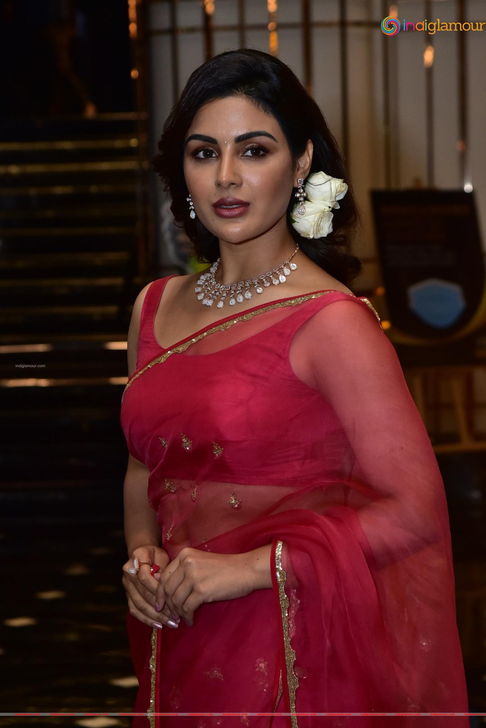 Samyuktha Menon Actress hd photo