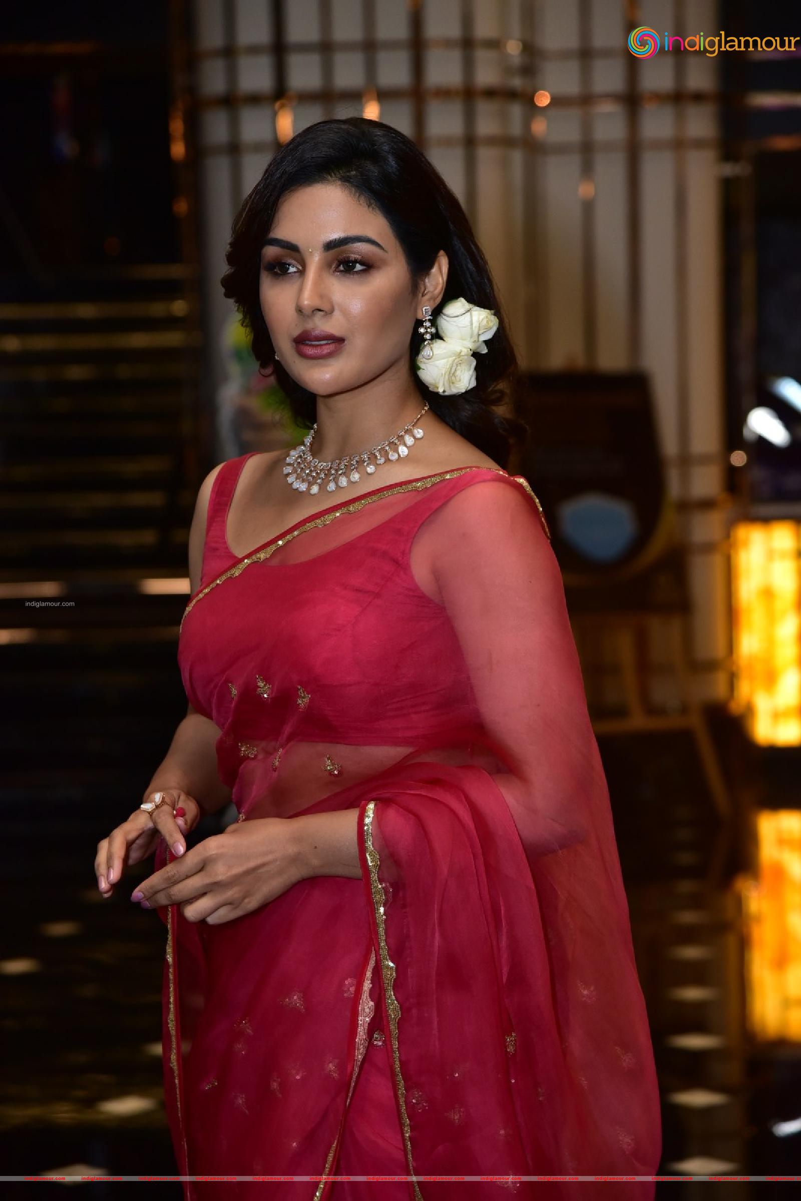Samyuktha Menon Actress hd photo