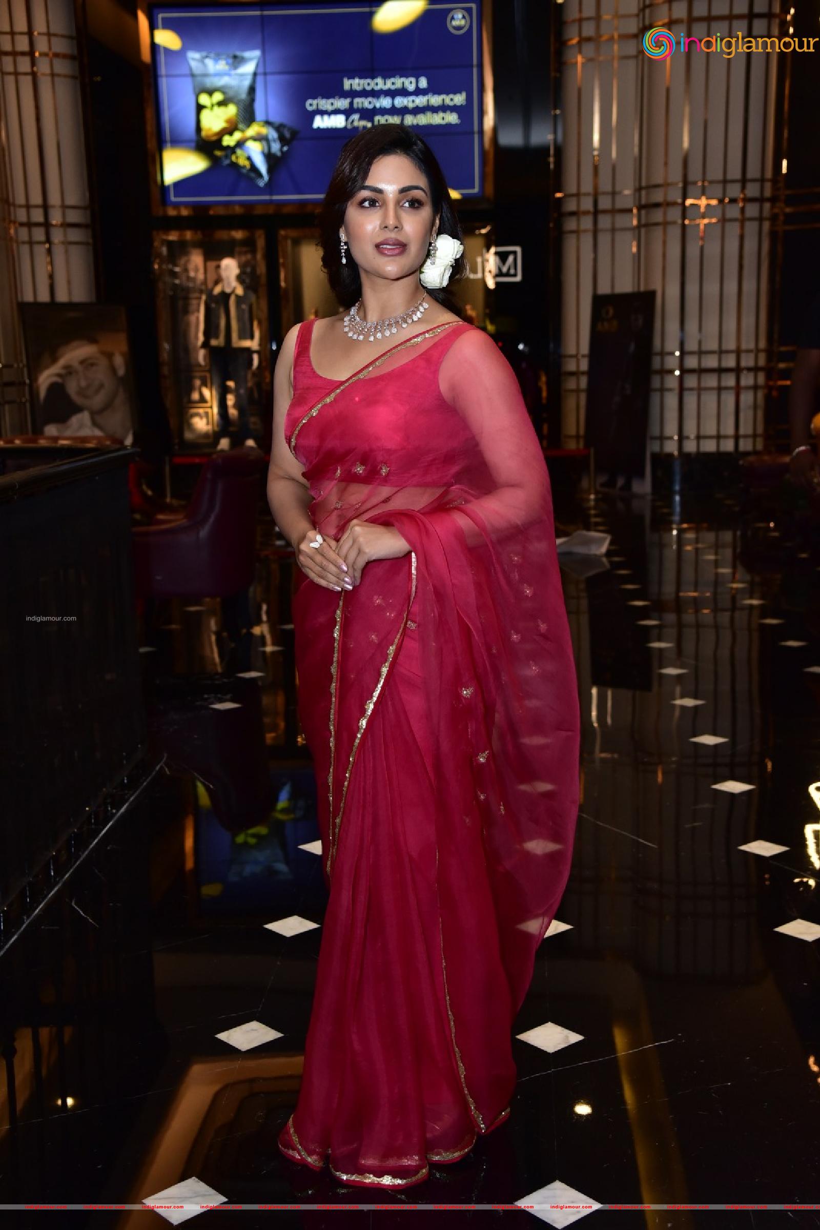 Samyuktha Menon Actress hd photo