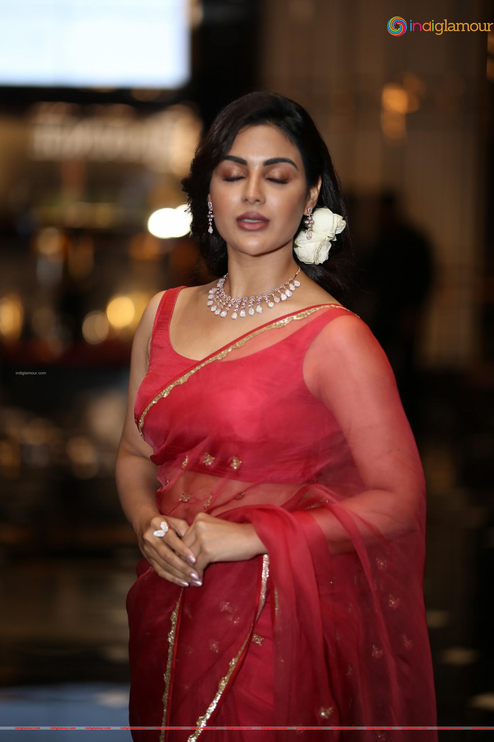 Samyuktha Menon Actress hd photo