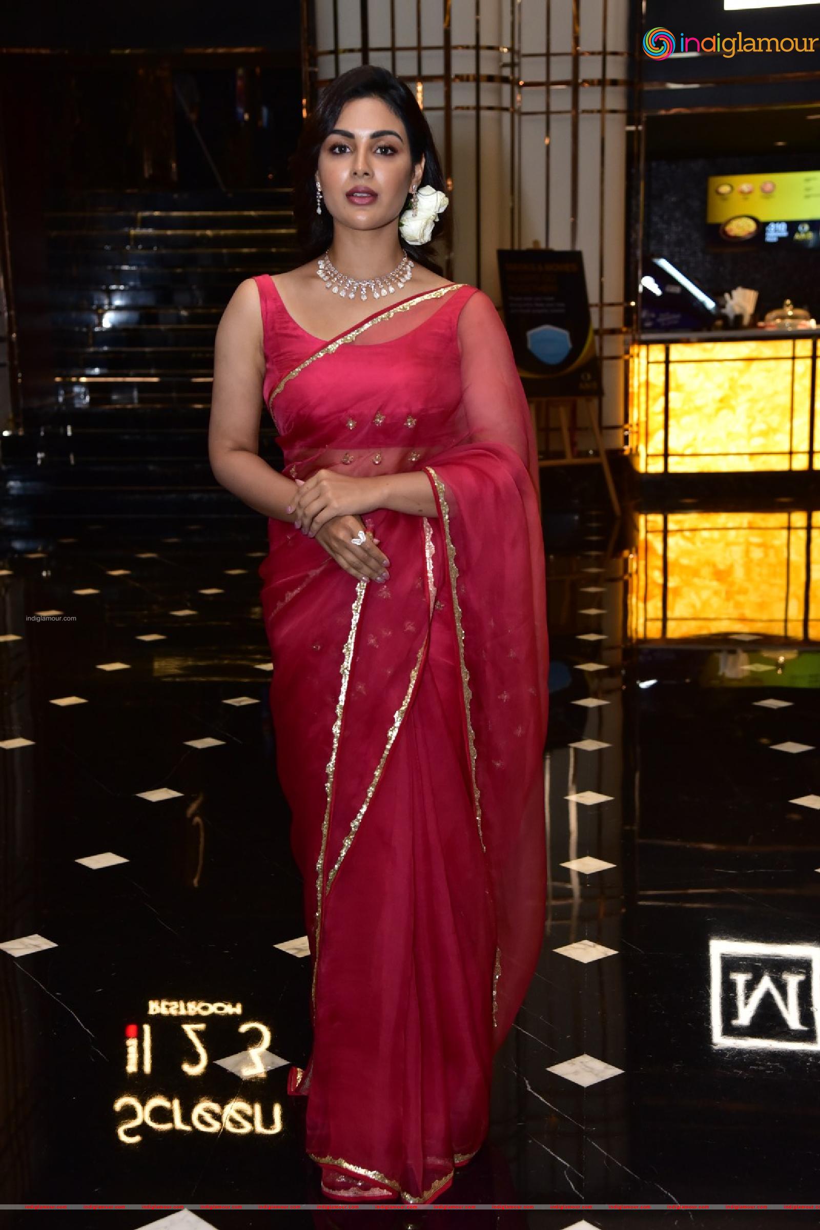 Samyuktha Menon Actress hd photo