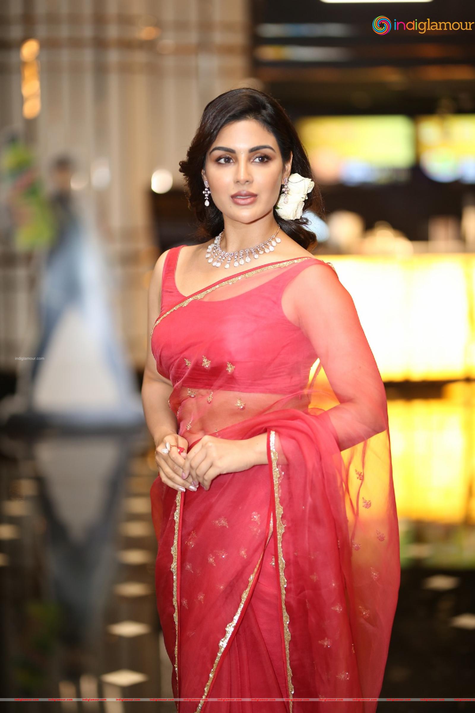 Samyuktha Menon Actress hd photo