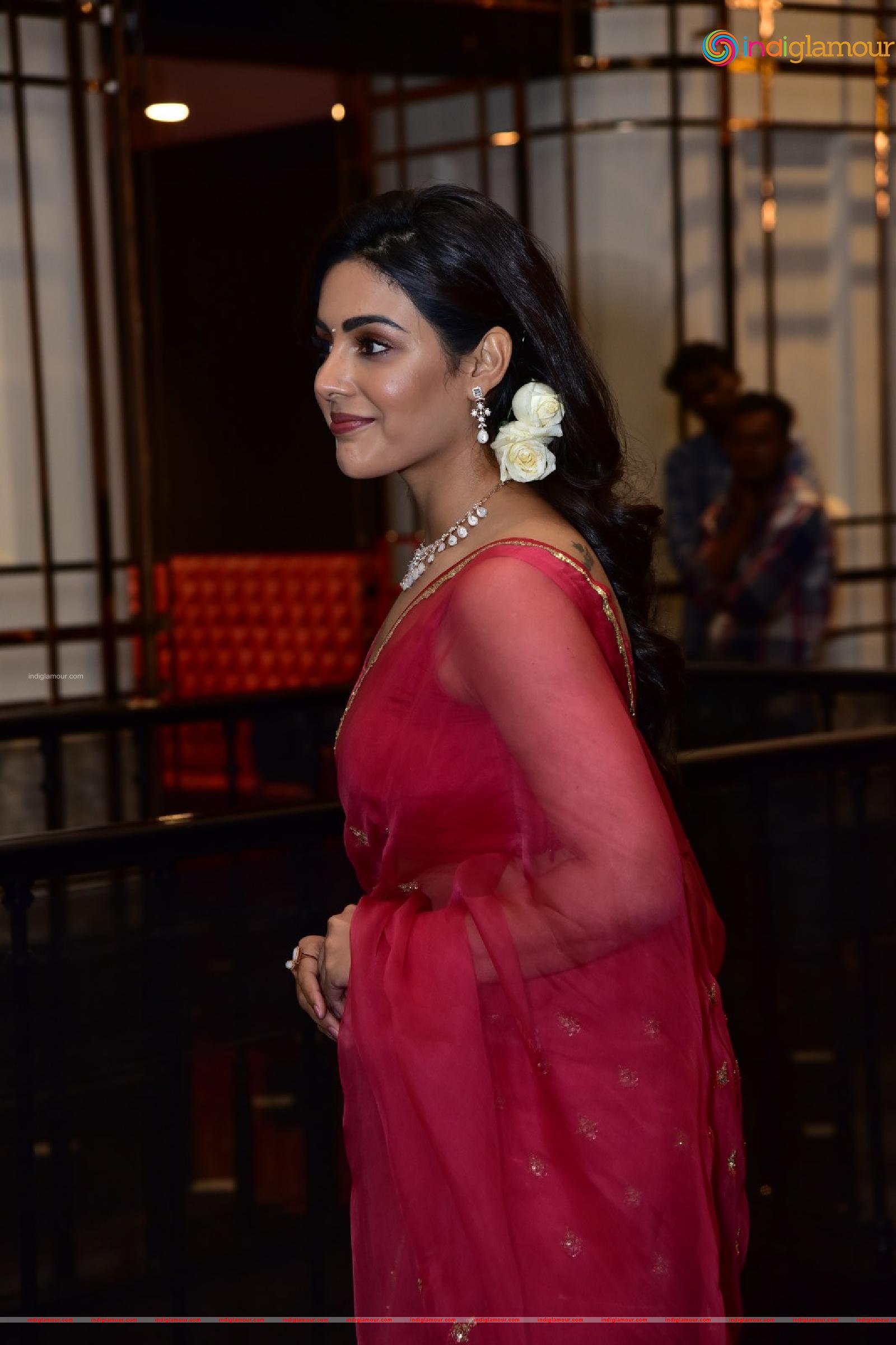 Samyuktha Menon Actress hd photo