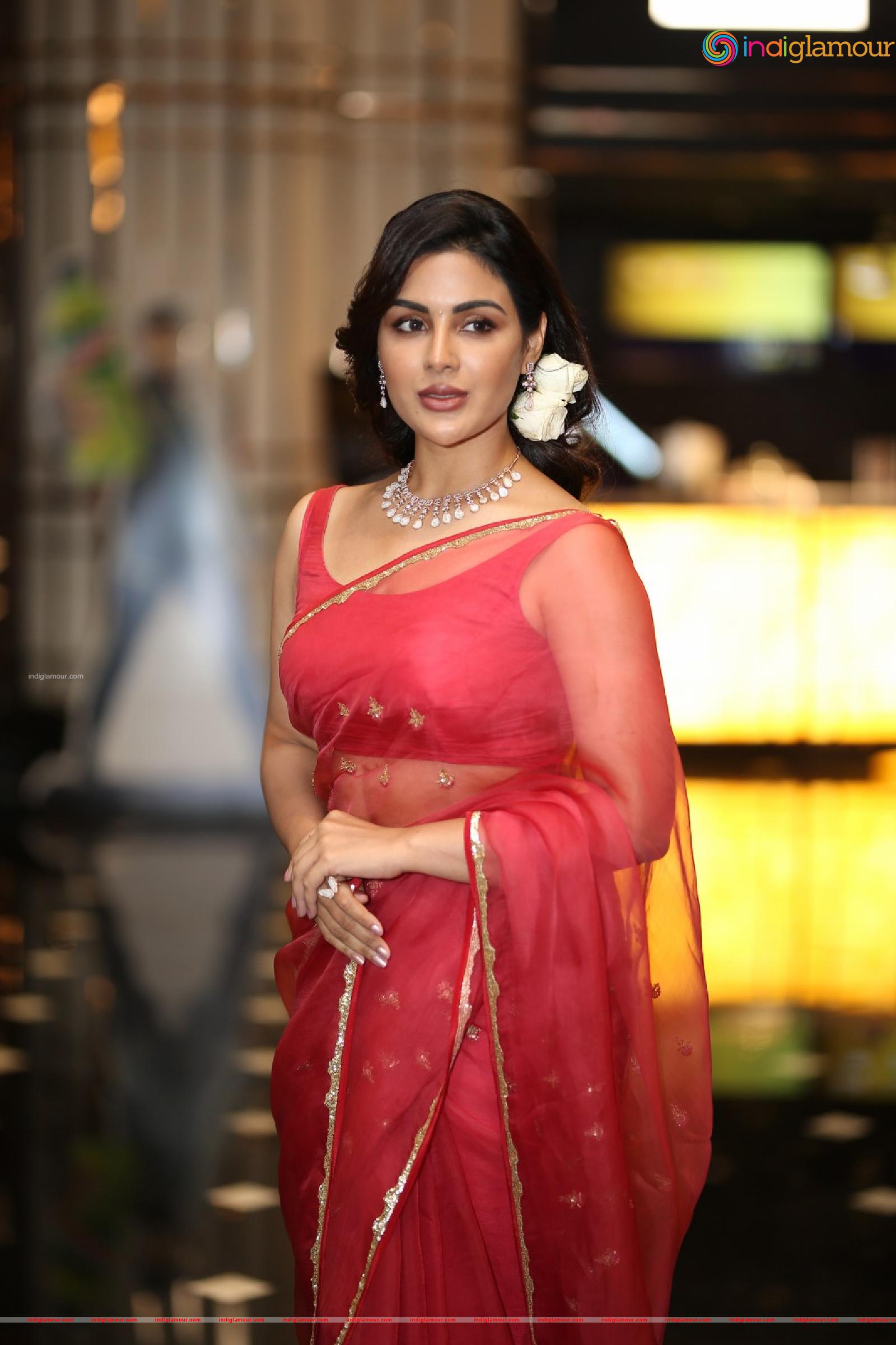 Samyuktha Menon Actress hd photo