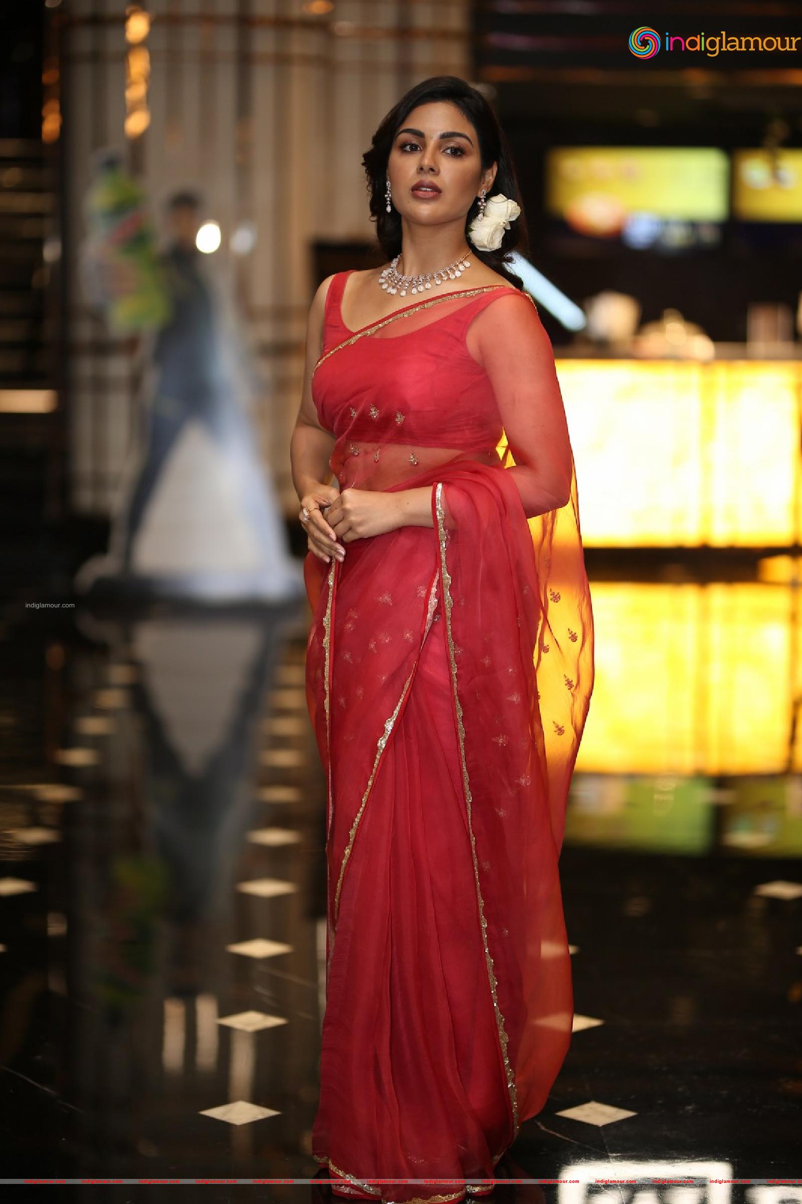 Samyuktha Menon Actress hd photo