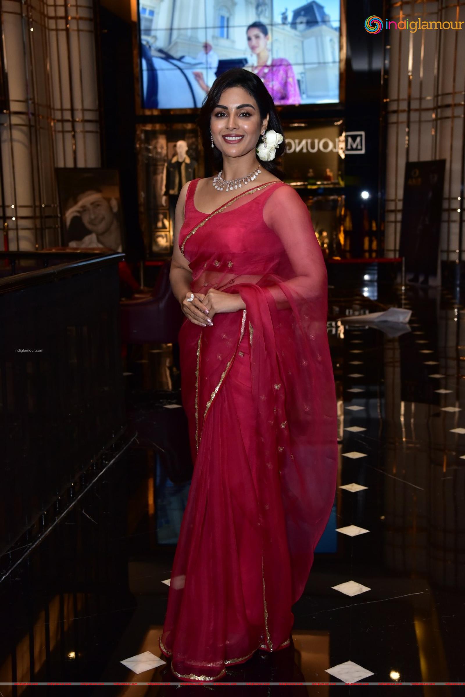 Samyuktha Menon Actress hd photo