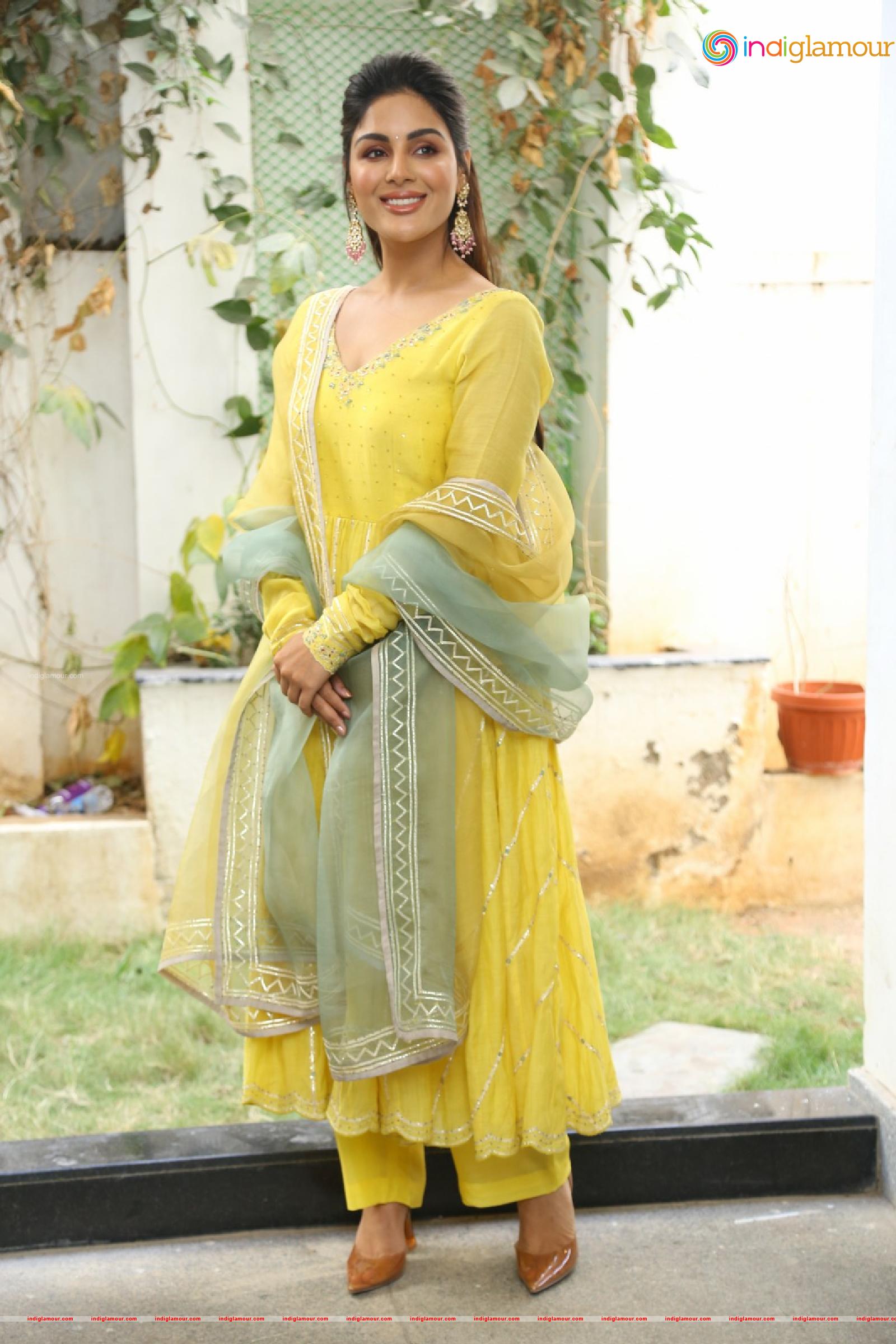 Samyuktha Menon Actress hd photo