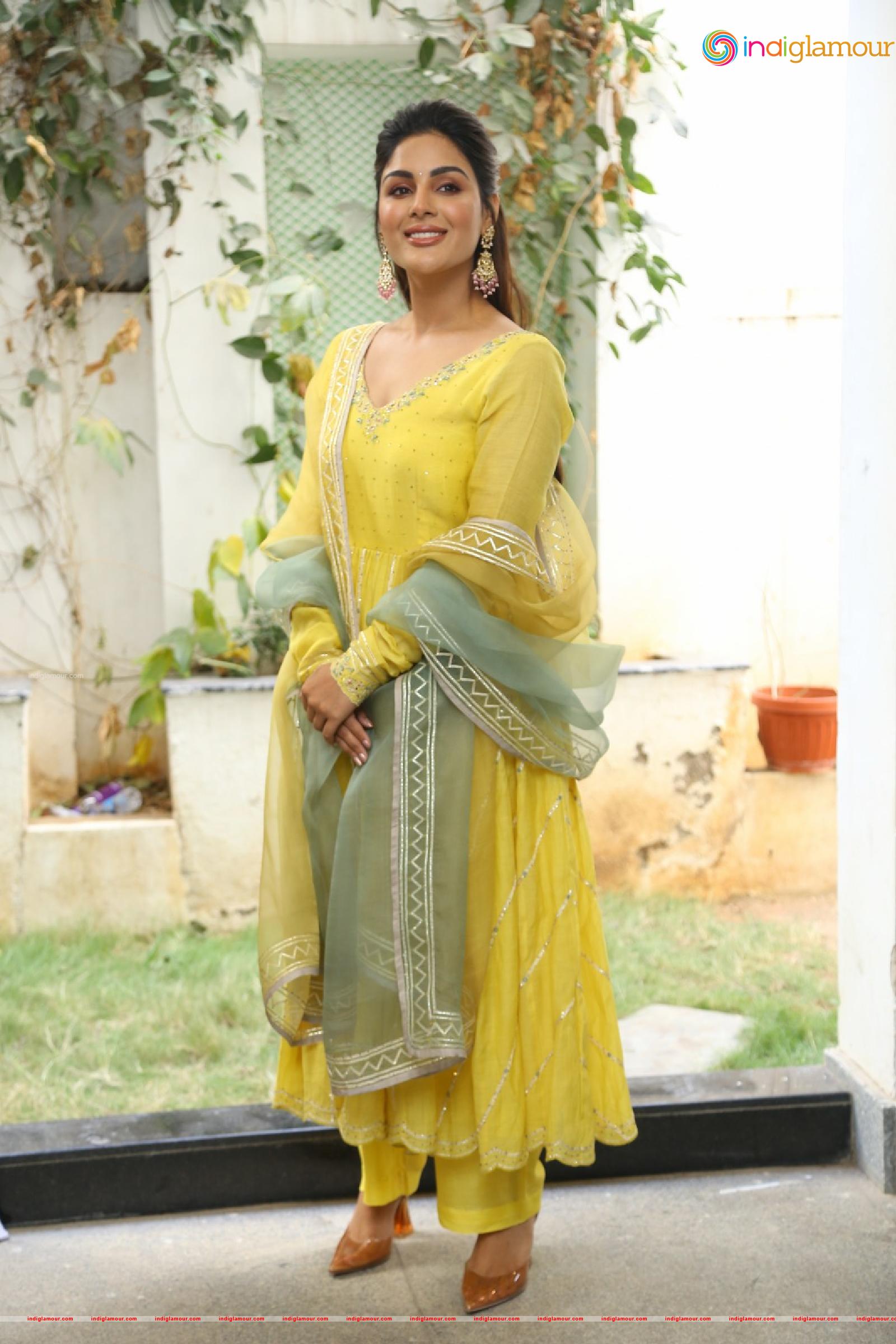 Samyuktha Menon Actress hd photo