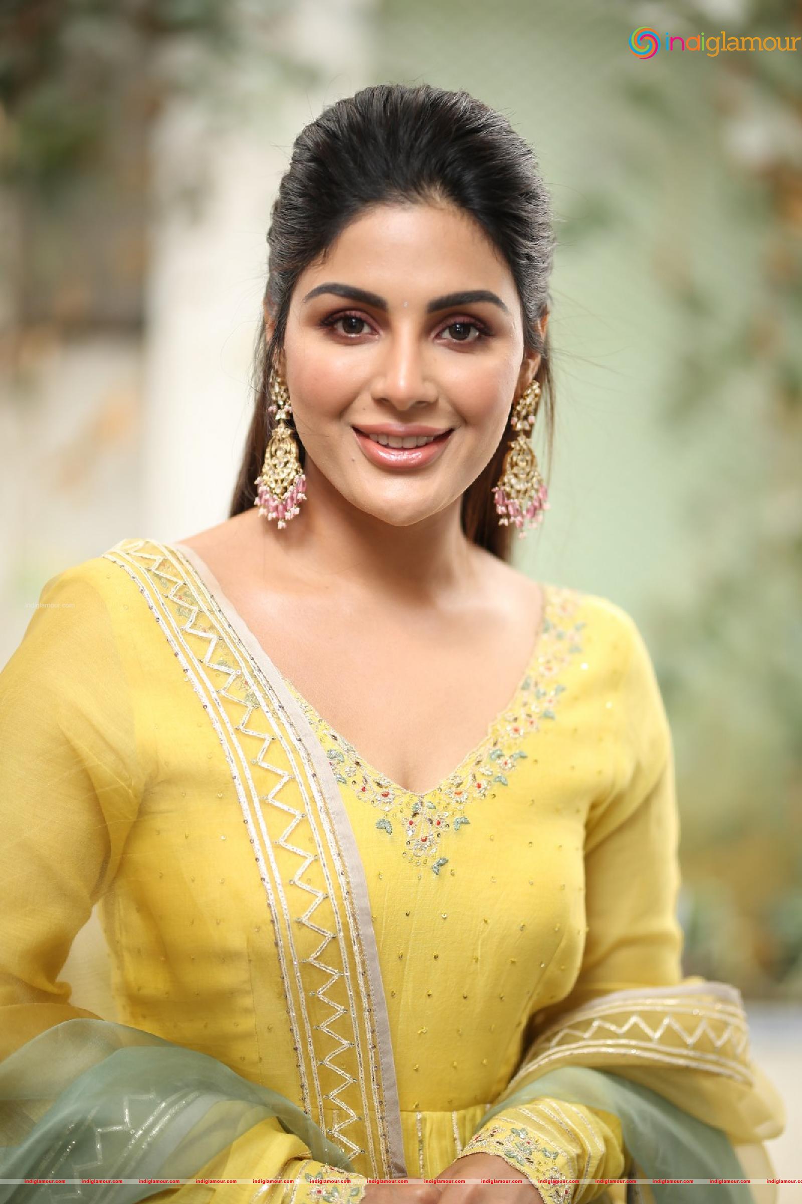 Samyuktha Menon Actress hd photo