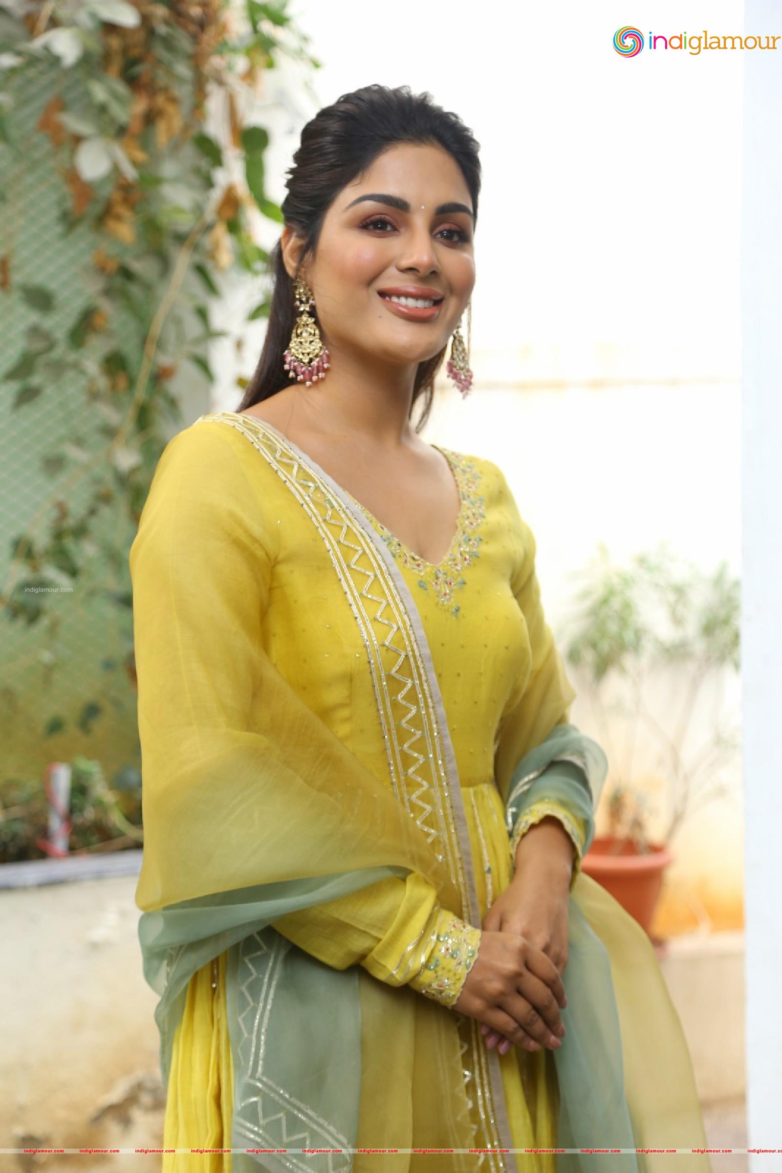 Samyuktha Menon Actress hd photo