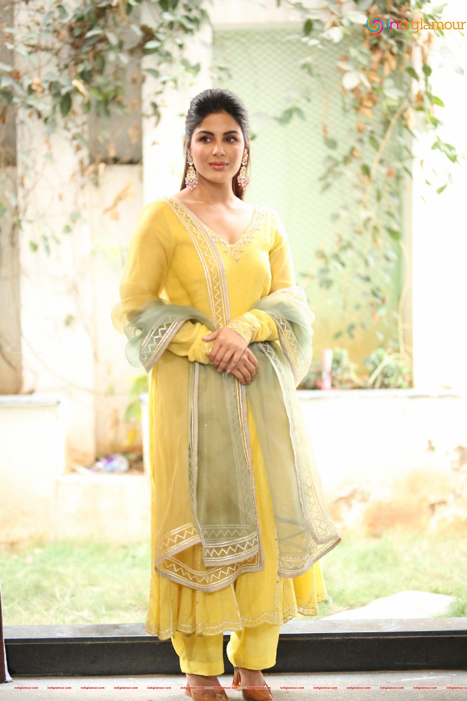 Samyuktha Menon Actress hd photo