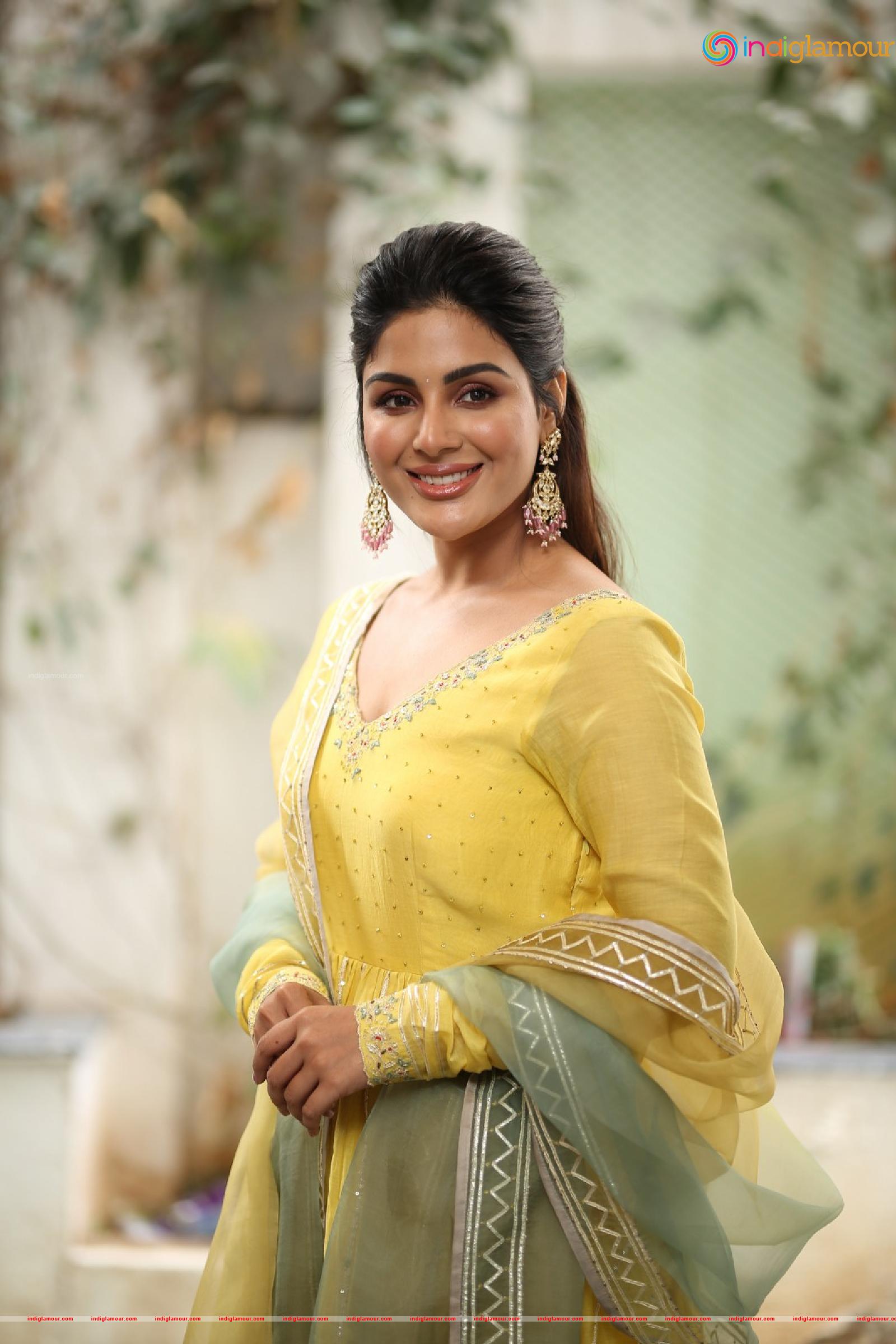 Samyuktha Menon Actress hd photo