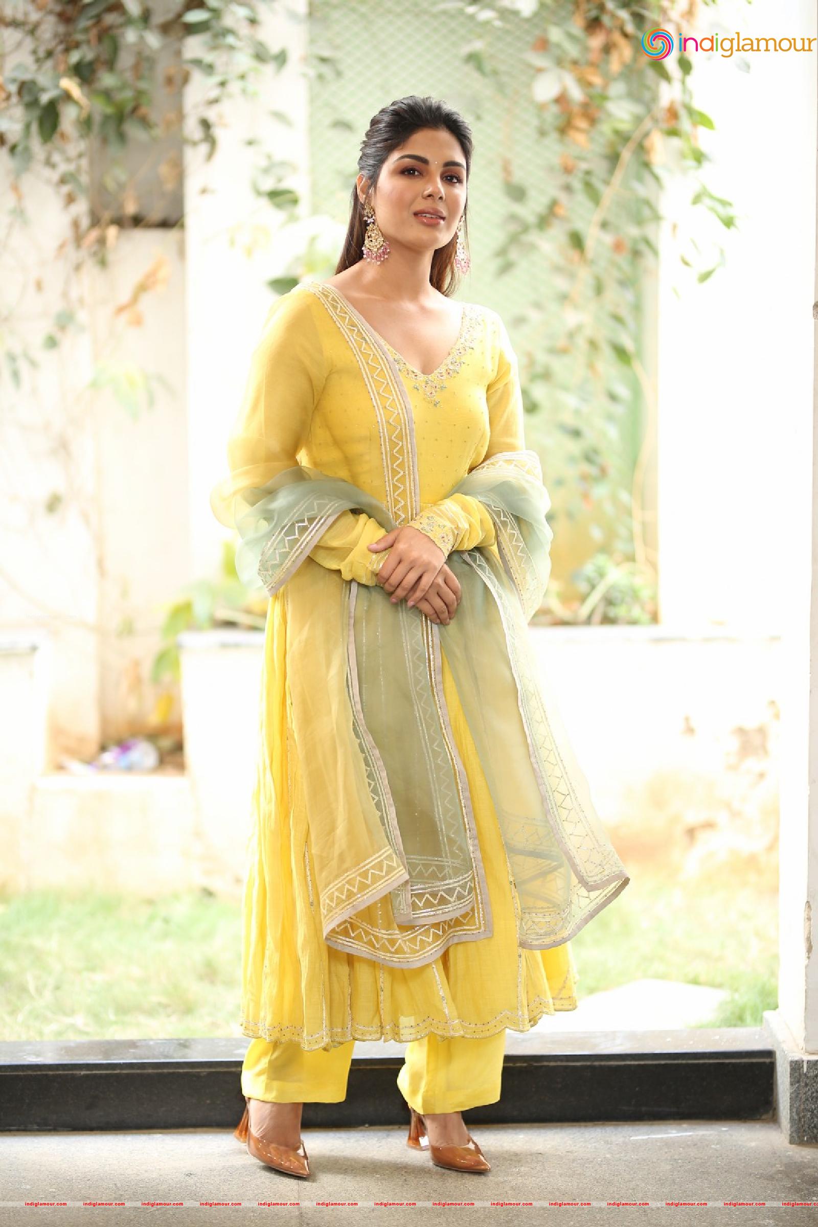 Samyuktha Menon Actress hd photo