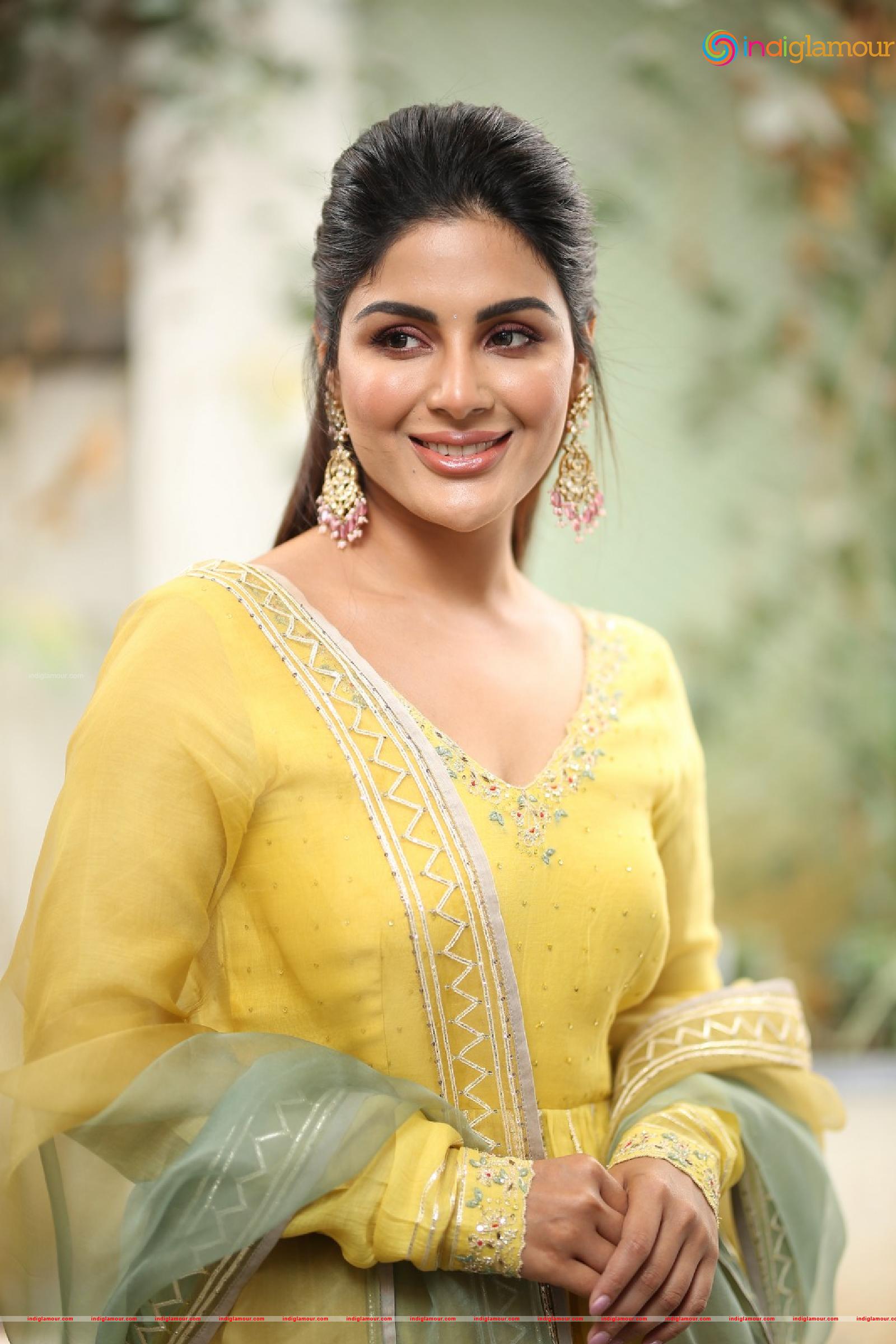 Samyuktha Menon Actress hd photo