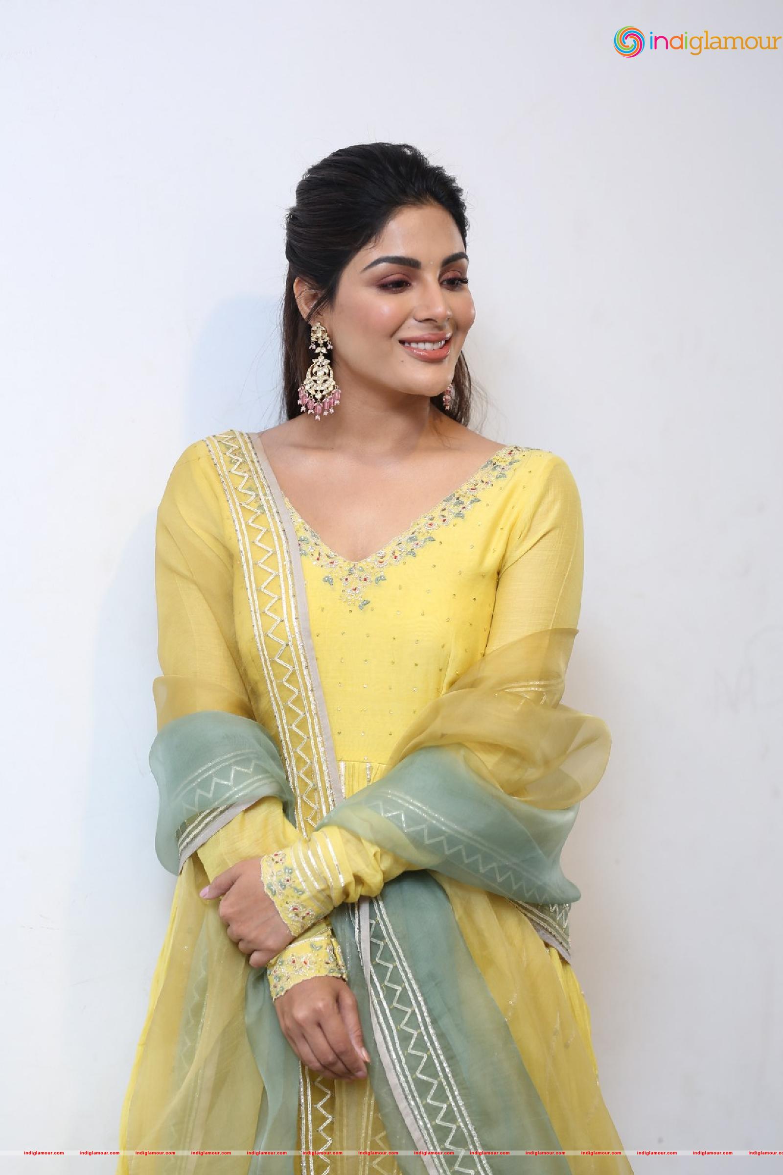 Samyuktha Menon Actress hd photo